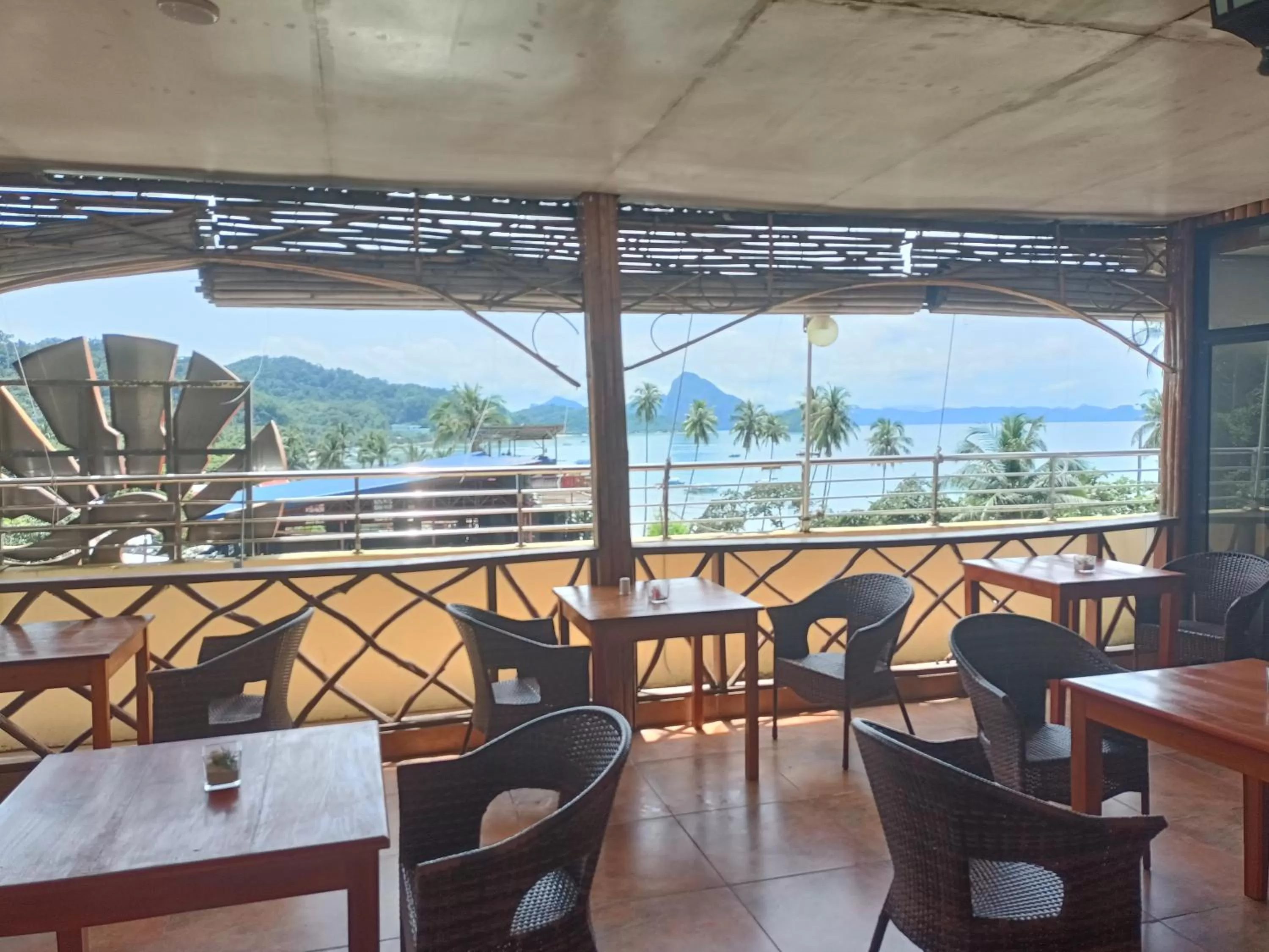 Restaurant/places to eat in One El Nido Suite