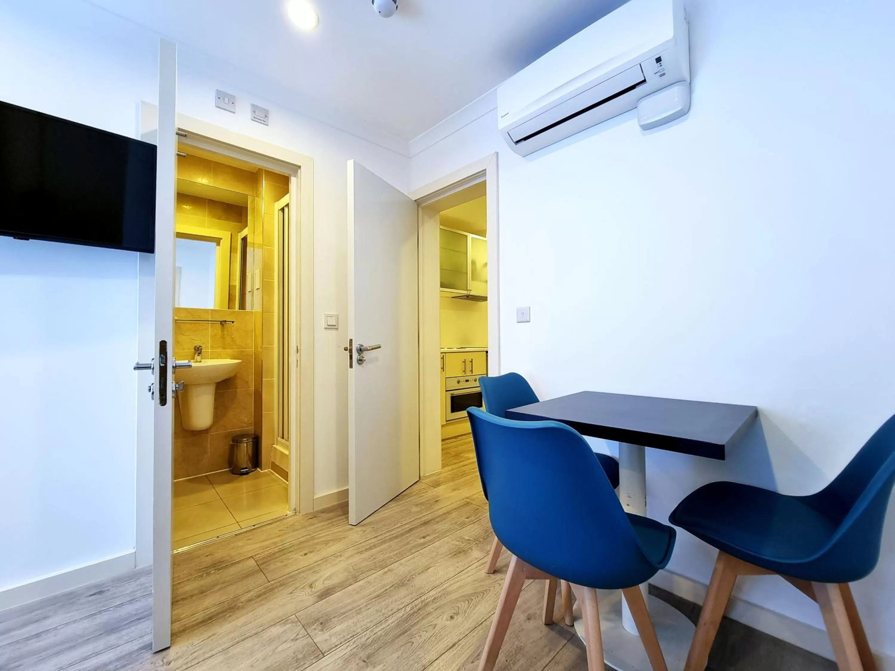 Bedroom in 146 STUDIOS Marylebone