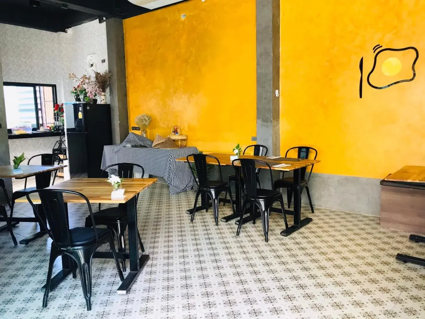 Restaurant/places to eat in Phuket Airport Place Restaurant/places to eat in Phuket Airport Place