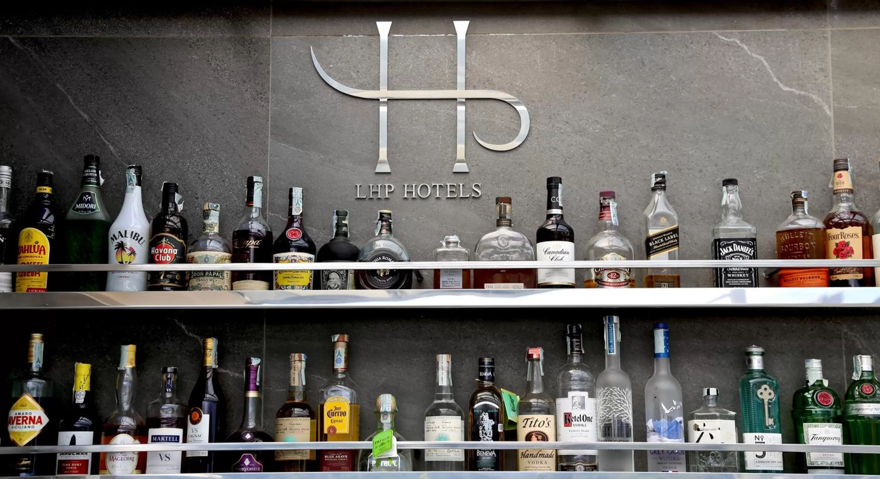 Lounge or bar in LHP Napoli Palace & SPA