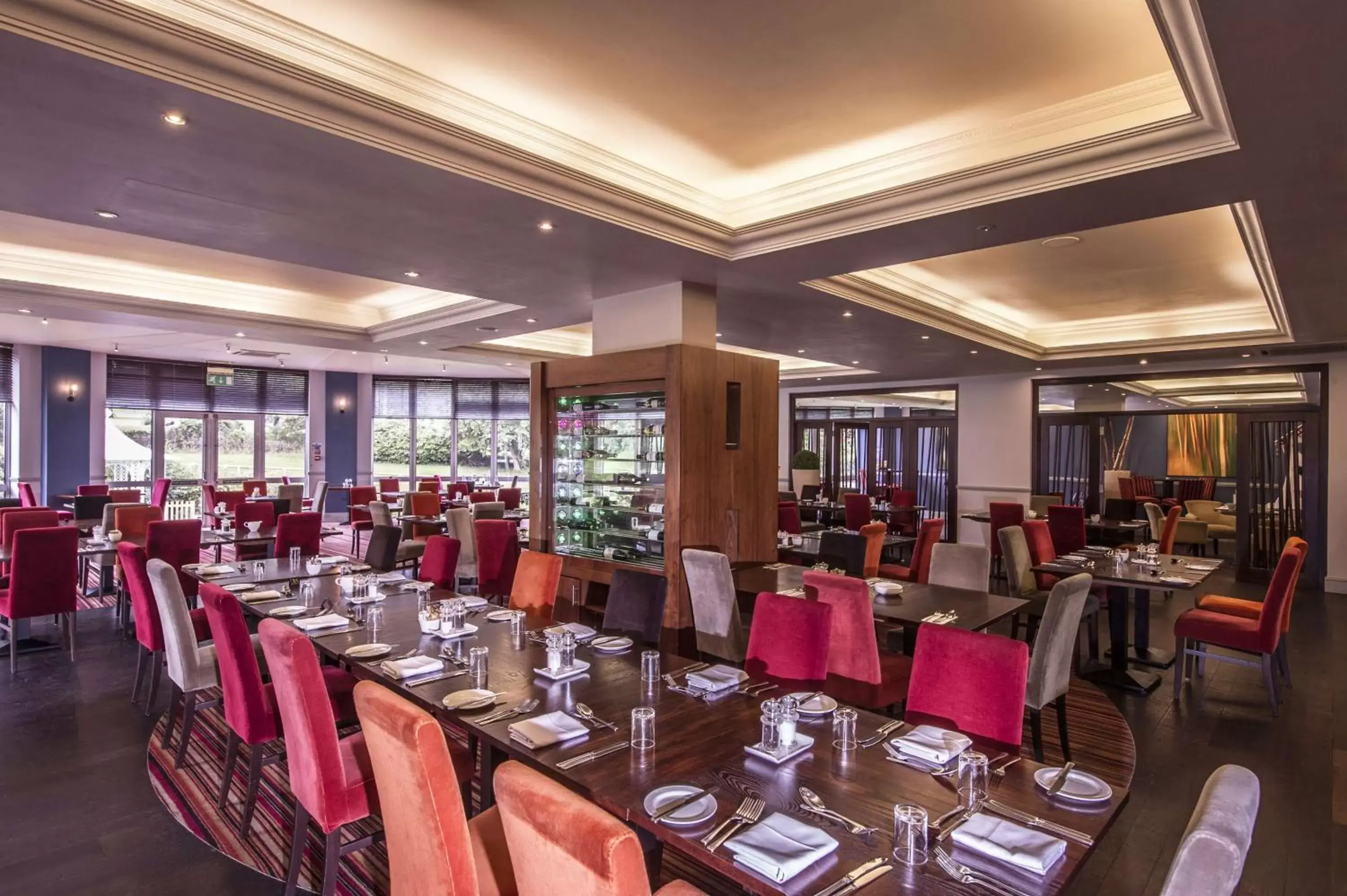 Dining area, Restaurant/Places to Eat in DoubleTree by Hilton Cheltenham