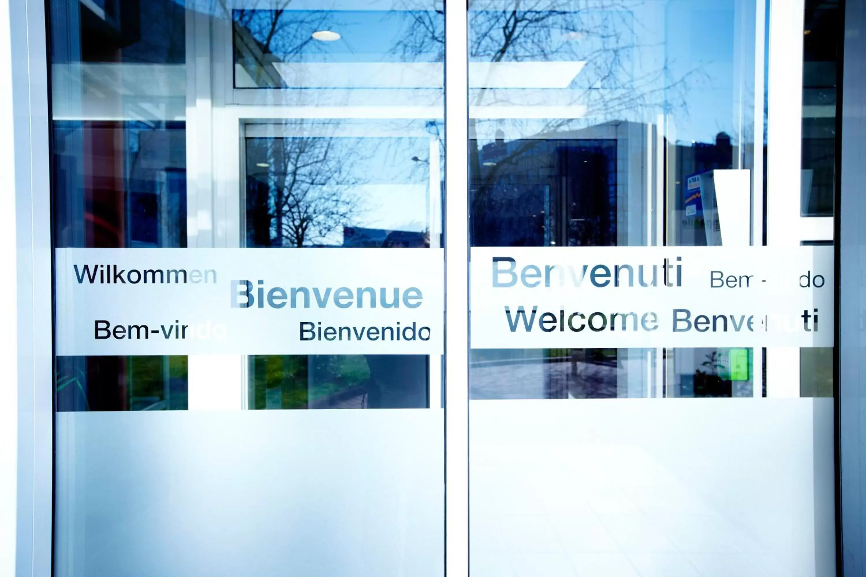 Facade/entrance in Campanile Paris Ouest - Gennevilliers Barbanniers Facade/entrance in Campanile Paris Ouest - Gennevilliers Barbanniers