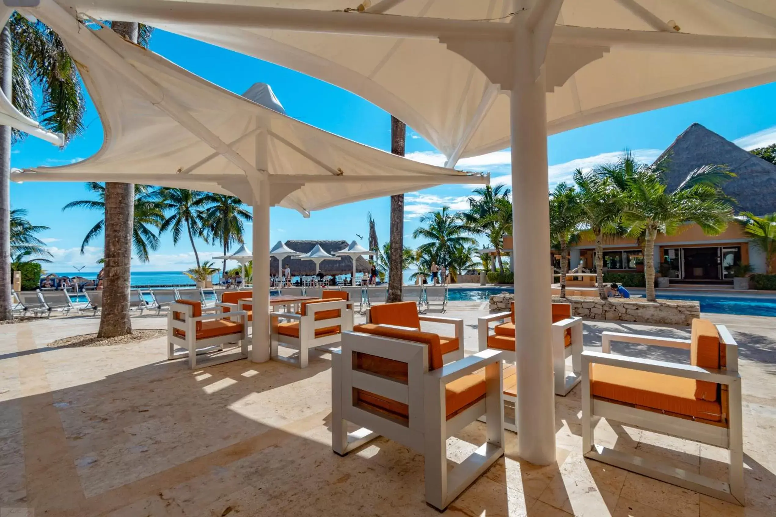 Lobby or reception, Restaurant/Places to Eat in Puerto Aventuras Hotel & Beach Club