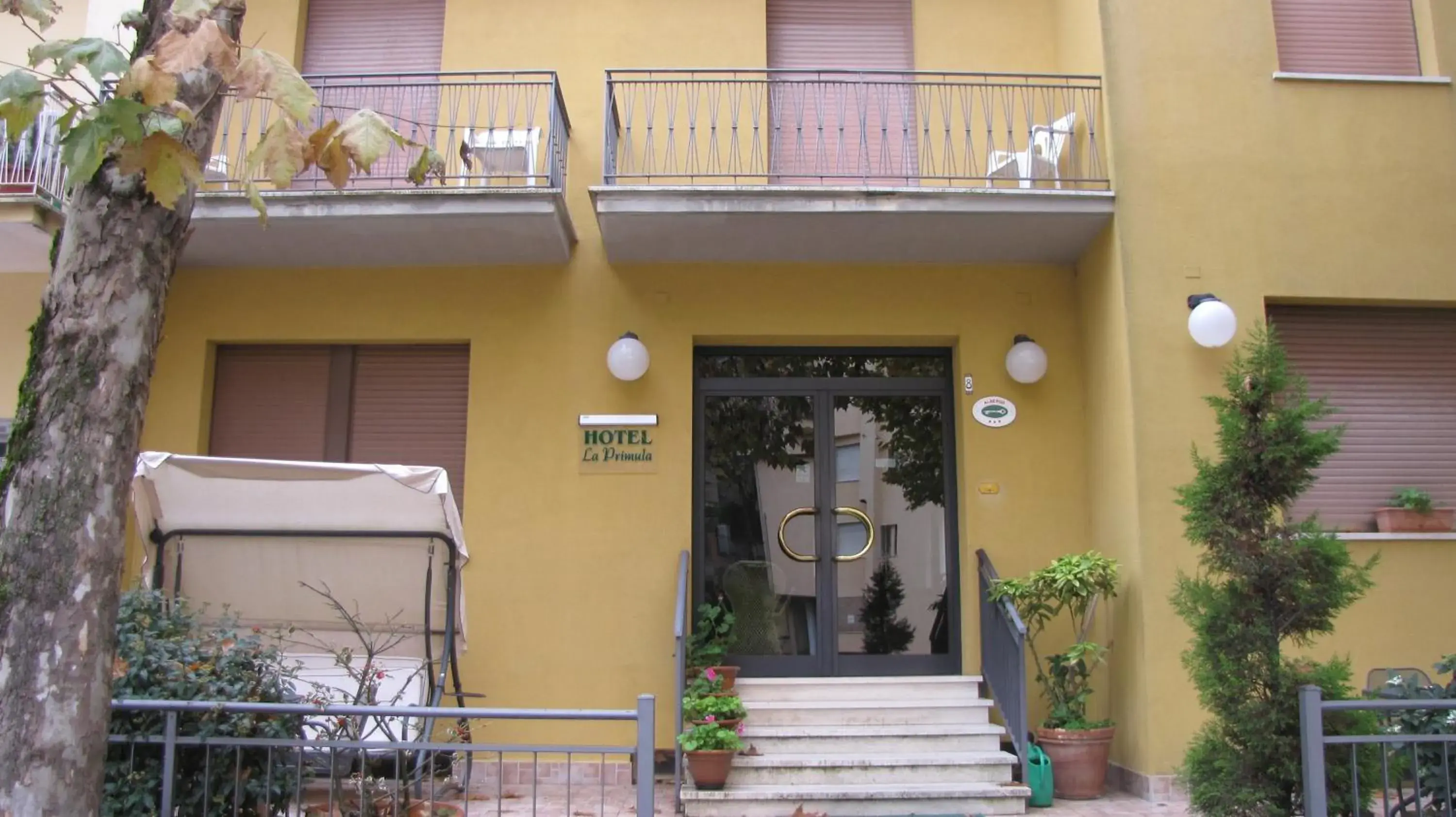 Facade/entrance in Albergo La Primula