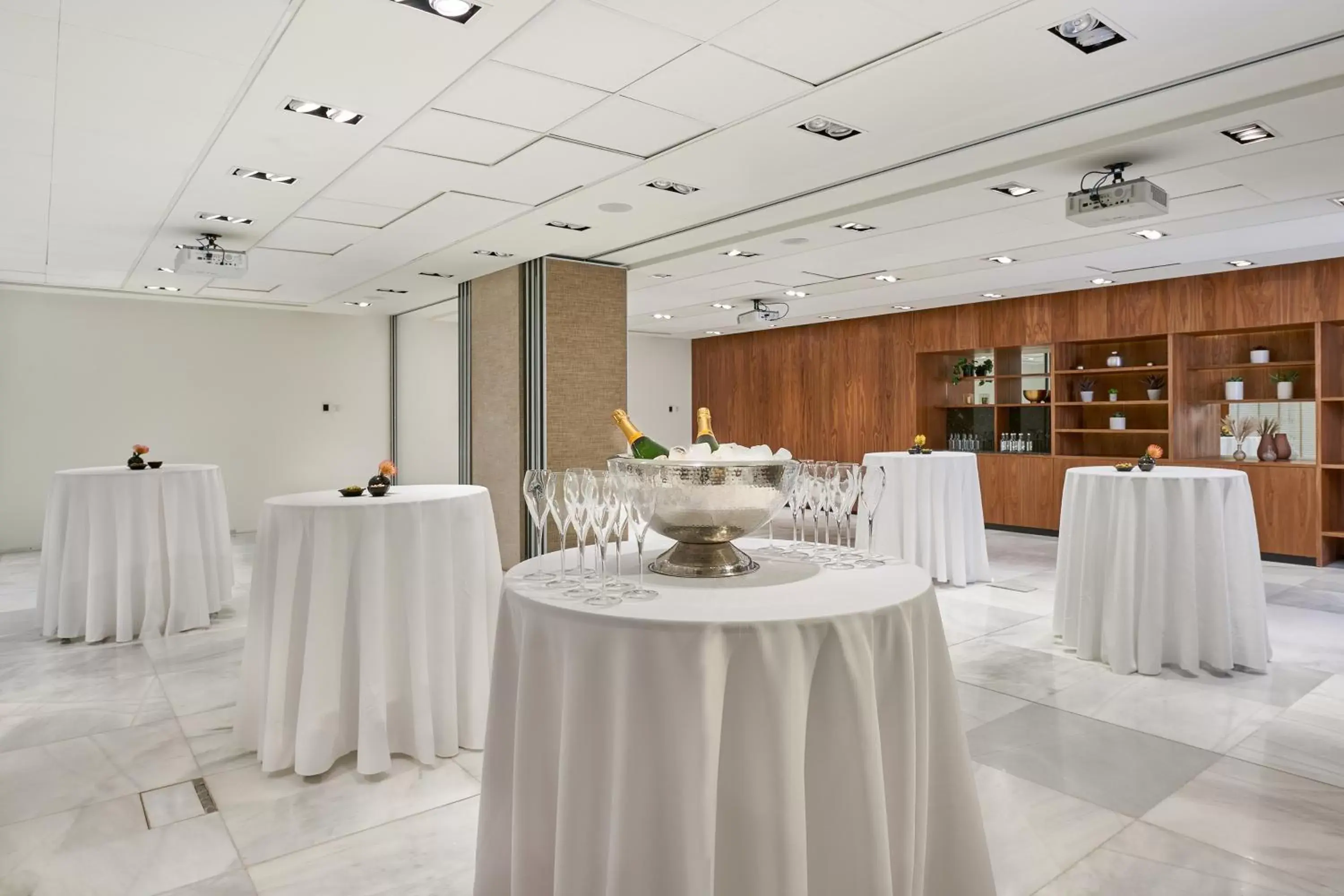 Banquet/Function facilities, Banquet Facilities in Melia White House Hotel