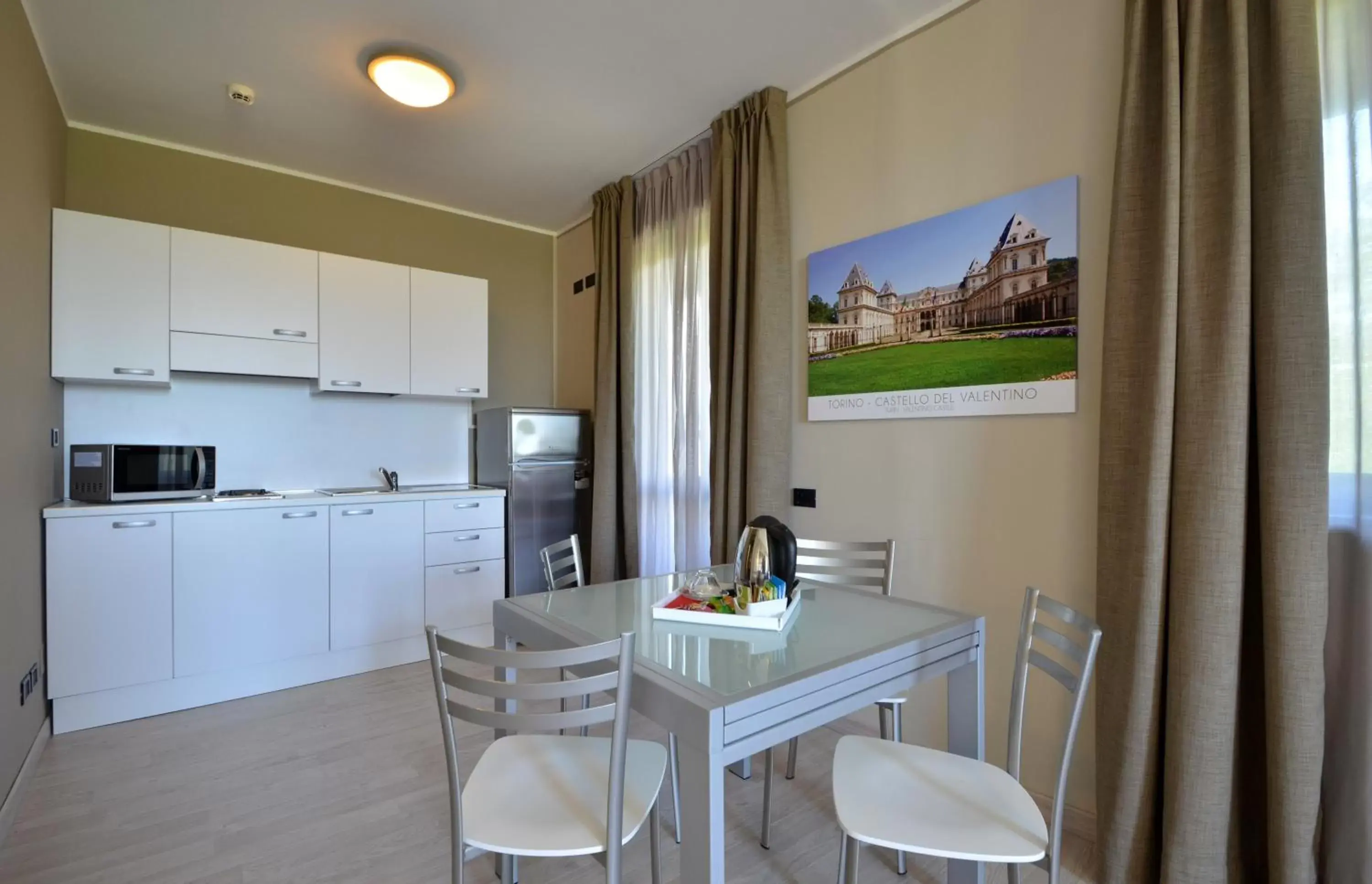 Dining Area in Green Class Hotel Candiolo