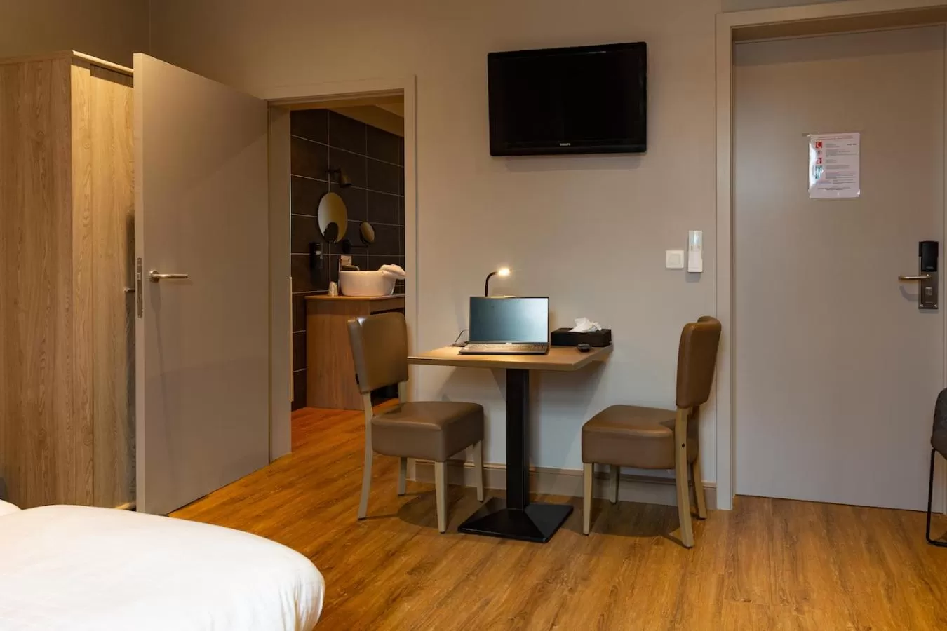 TV/Entertainment Center in Oud Gemeentehuis