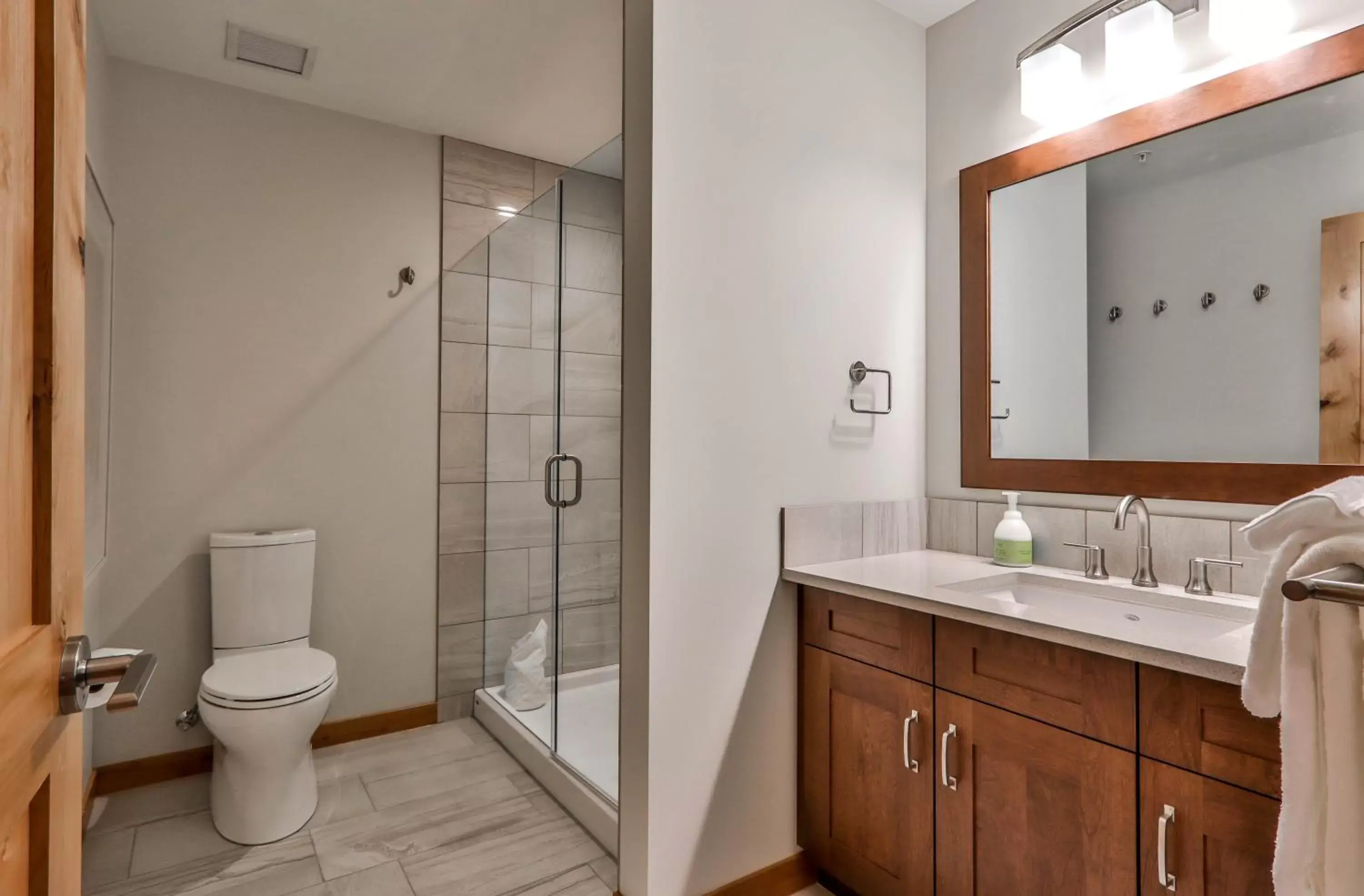 Bathroom in Tamarack Lodge by Spring Creek Vacations