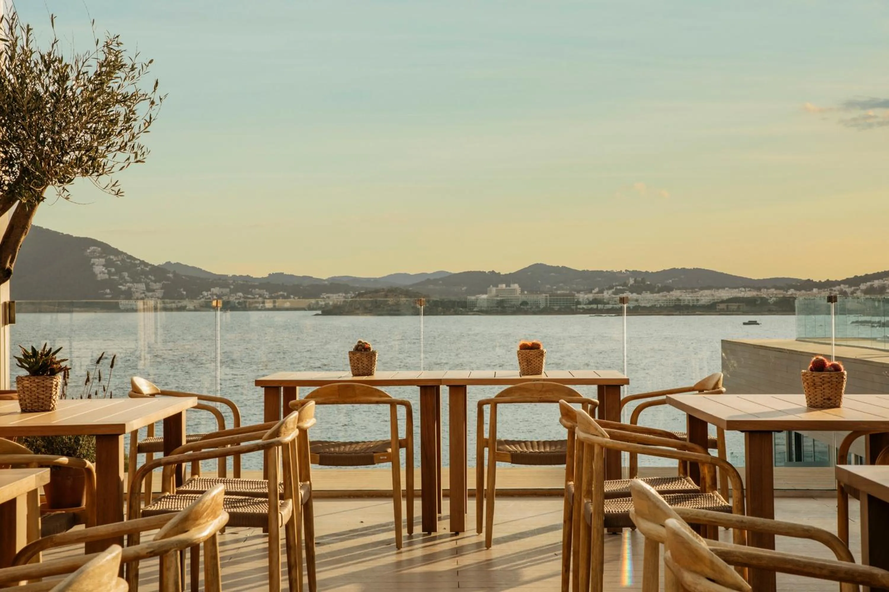 Restaurant/places to eat in ME Ibiza - The Leading Hotels of the World