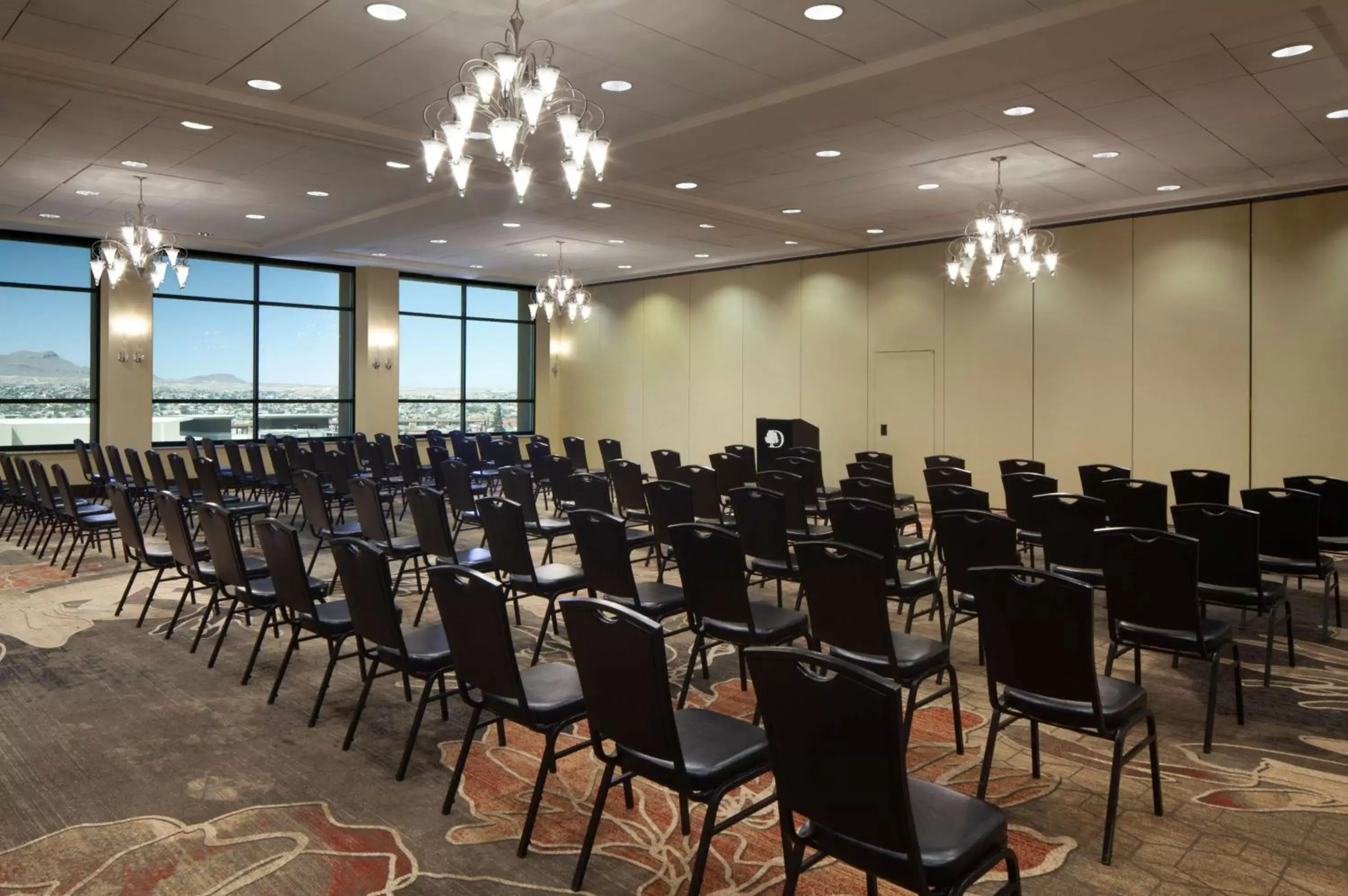 Meeting/conference room in DoubleTree by Hilton El Paso Downtown