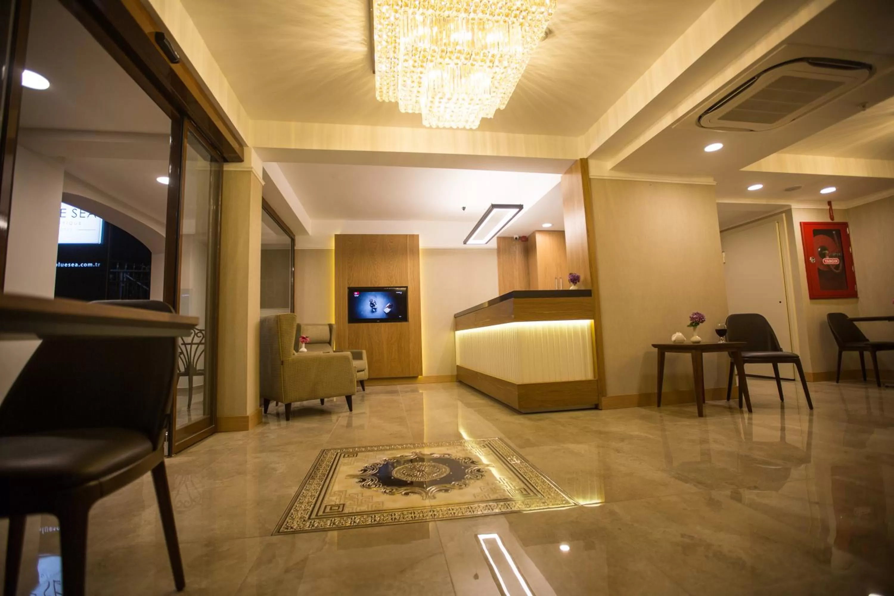 Lobby or reception in Blue Sea Hotel