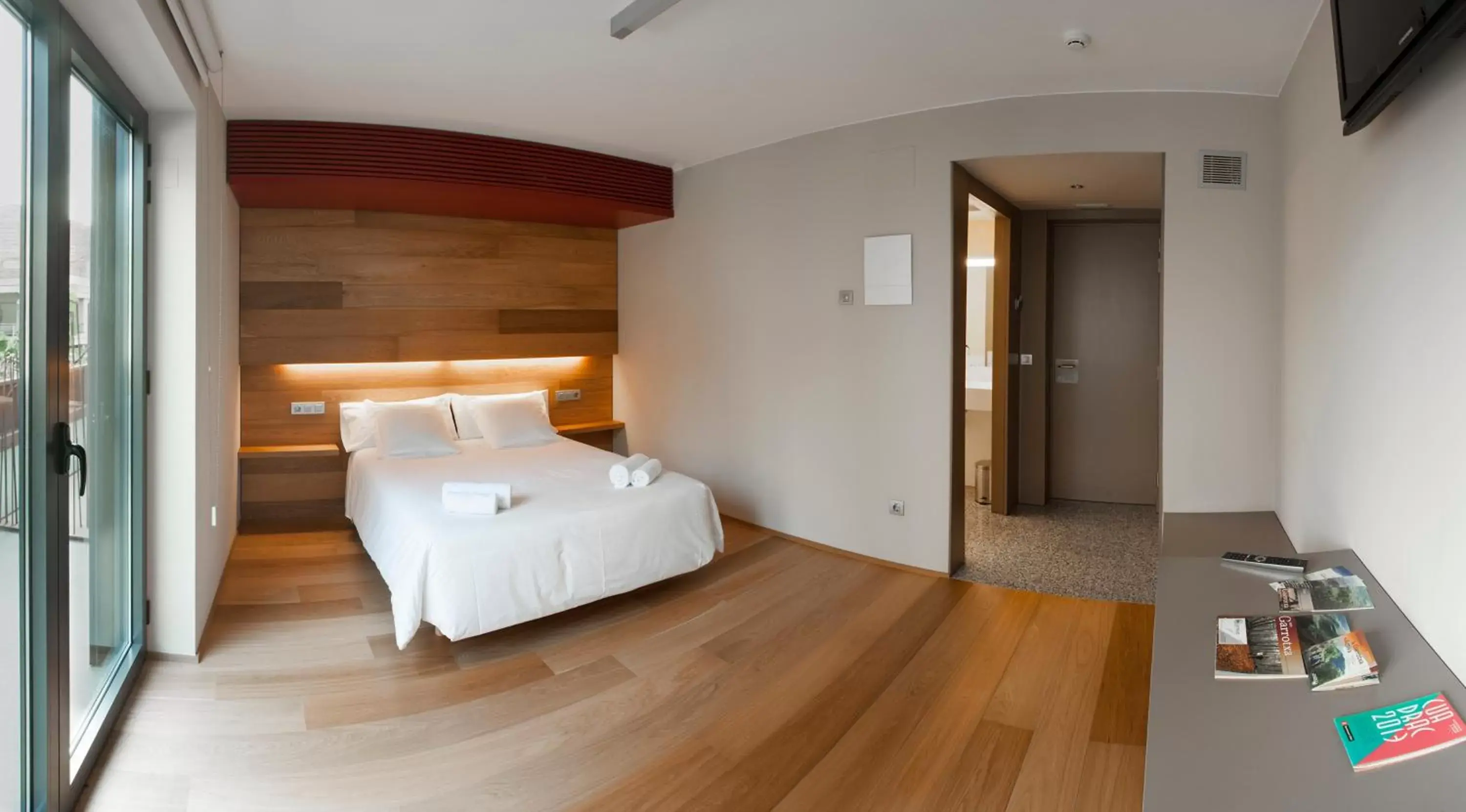 Photo of the whole room, Bed in Hotel Estació