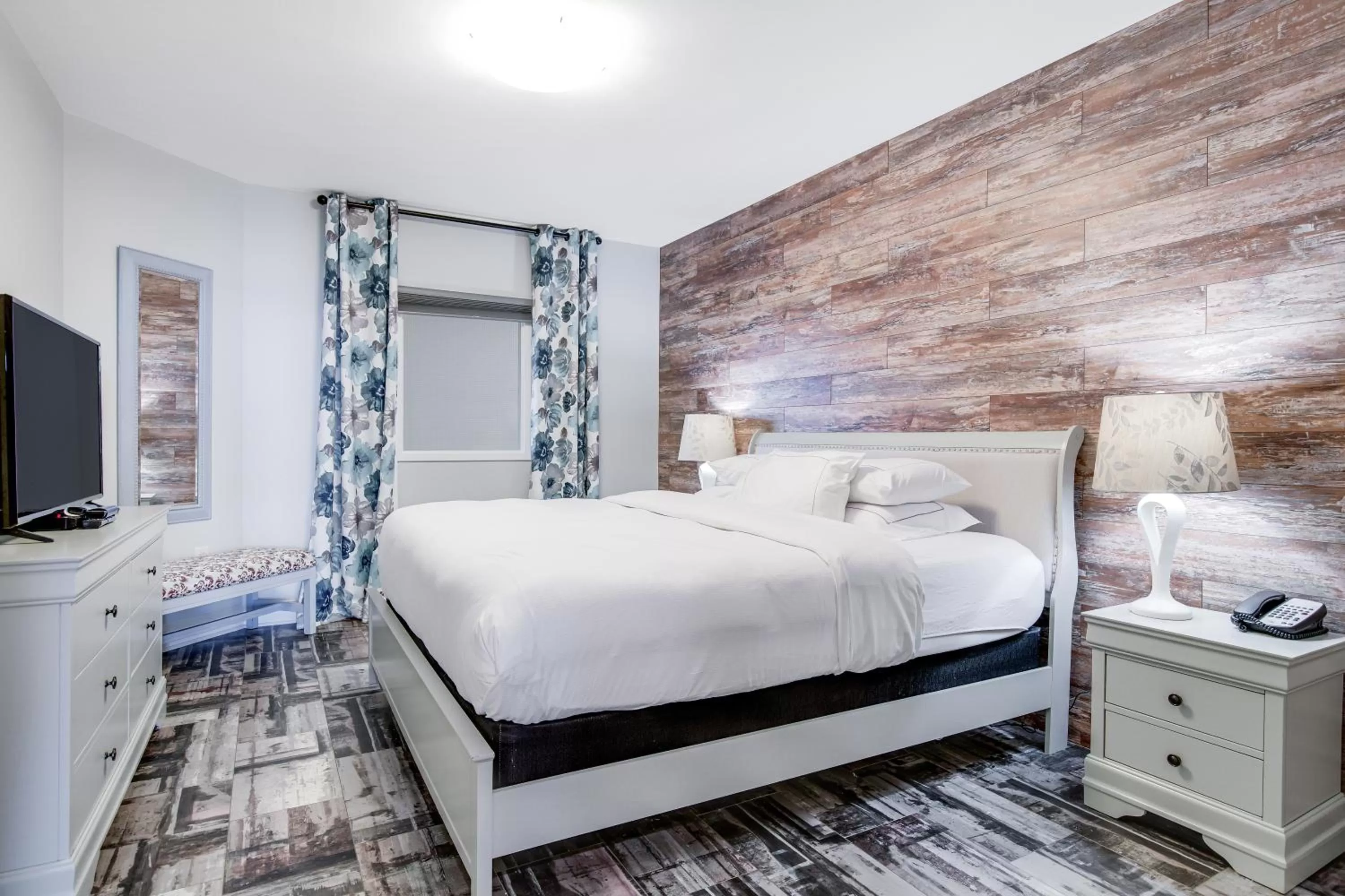 Bedroom, Bed in Anderson Ocean Club and Spa by Oceana Resorts