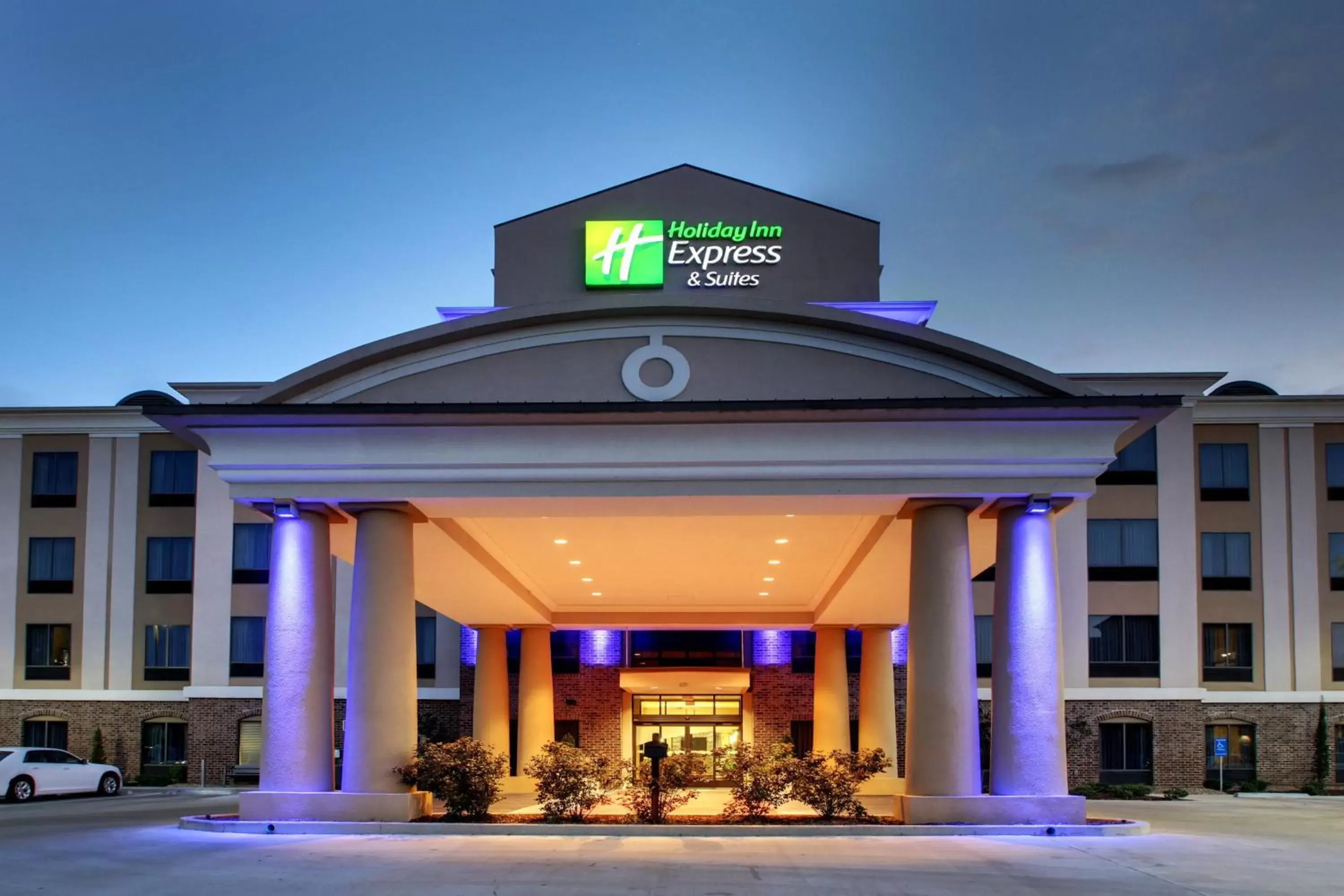 Property Building in Holiday Inn Express Natchez South West, an IHG Hotel