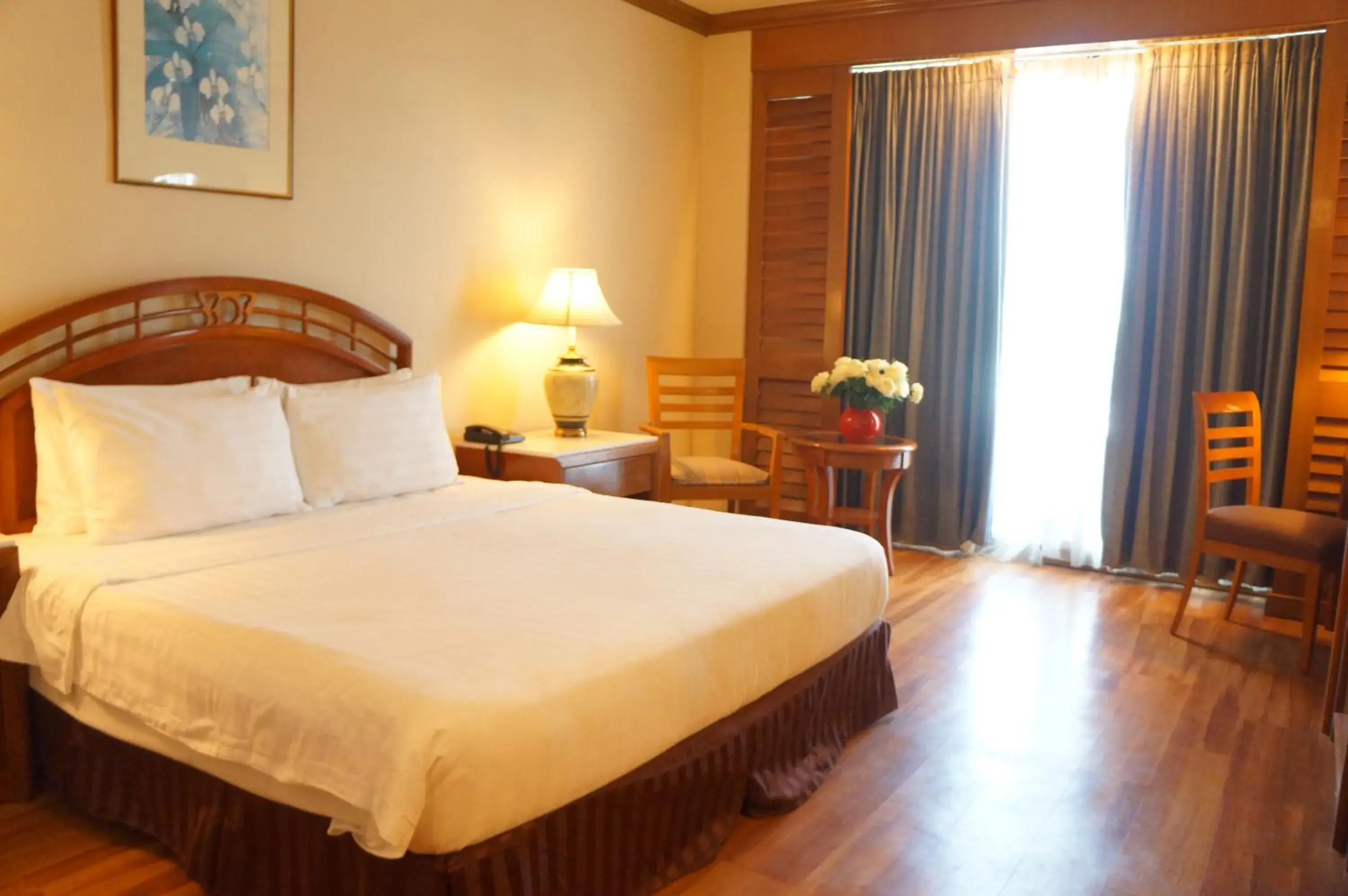 Photo of the whole room, Bed in Sabah Oriental Hotel