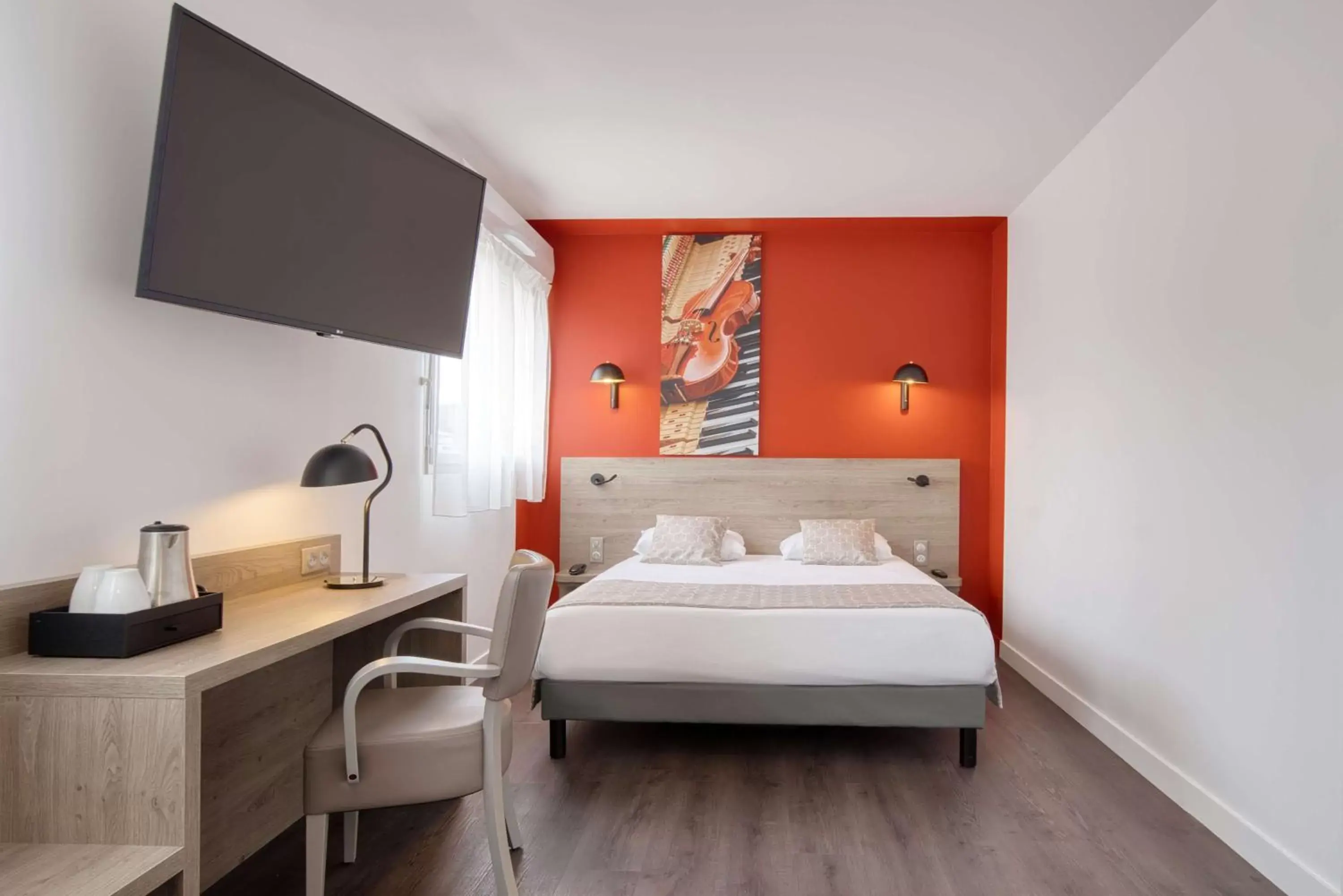Bed in Best Western Hotel Atlantys Zenith Nantes