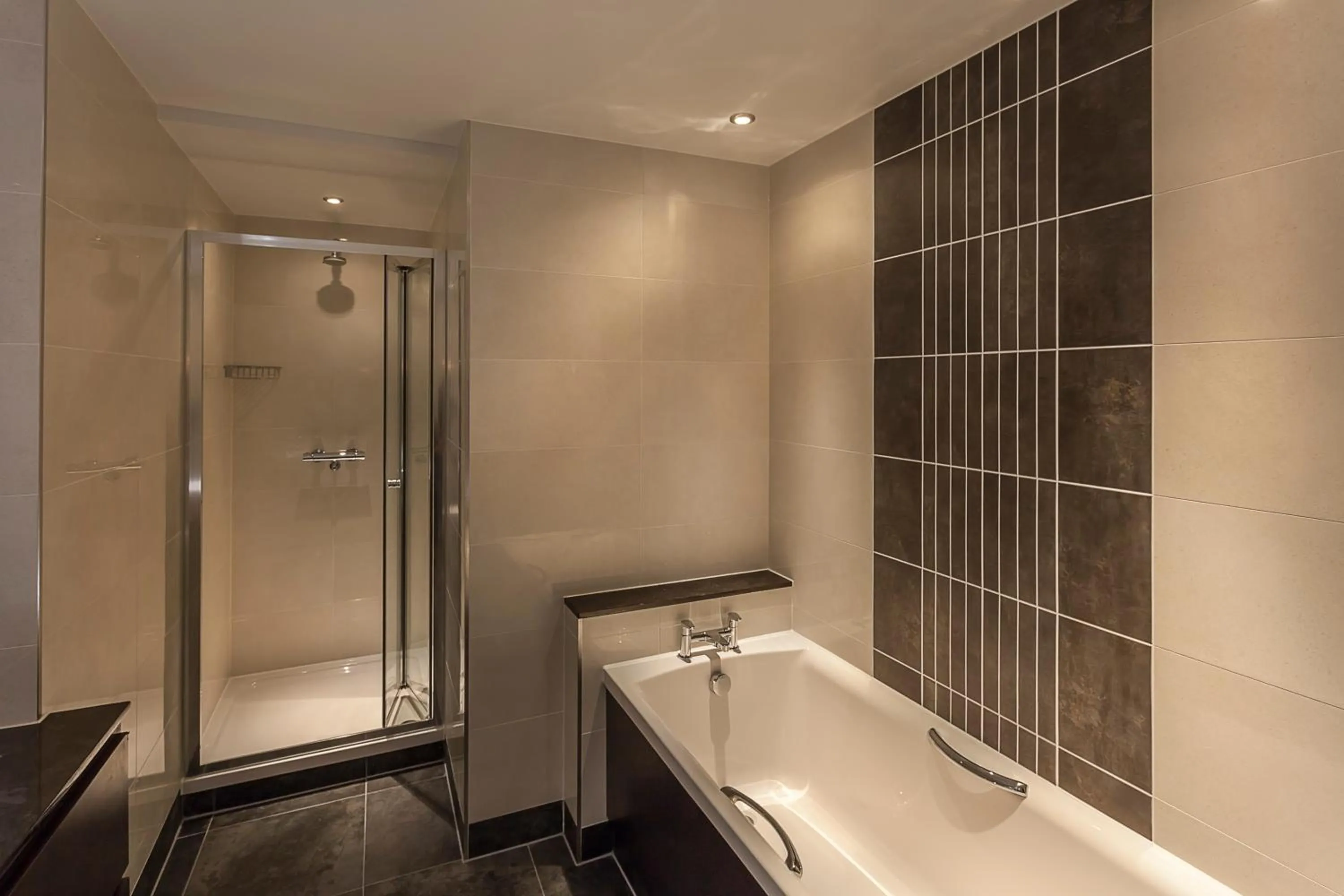 Bathroom in Best Western Plus Pinewood Manchester Airport-Wilmslow Hotel