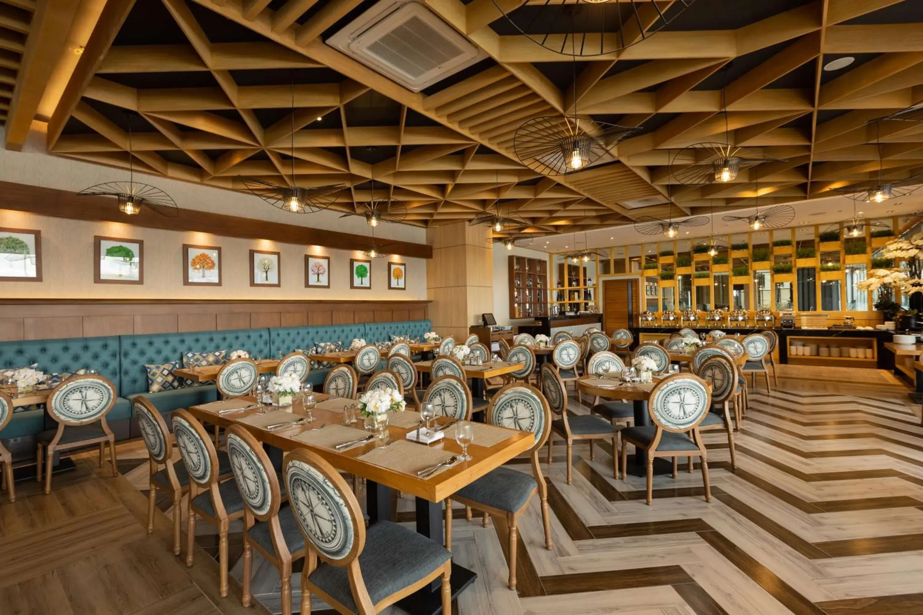 Restaurant/places to eat in Best Western Plus Metro Clark Restaurant/places to eat in Best Western Plus Metro Clark