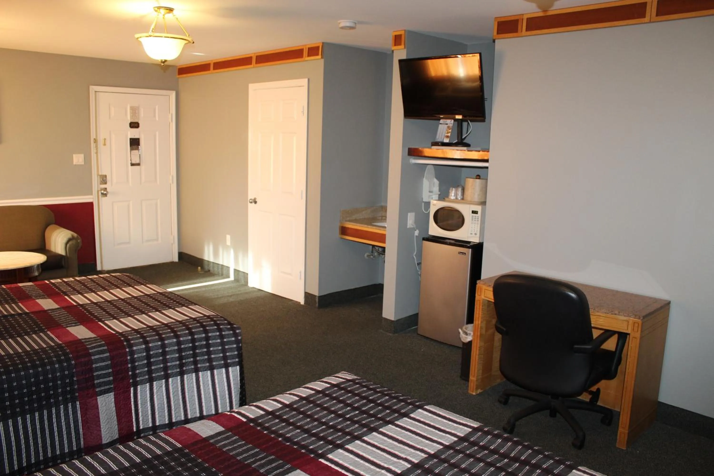 TV and multimedia, Bed in Liberty Inn Absecon Atlantic City