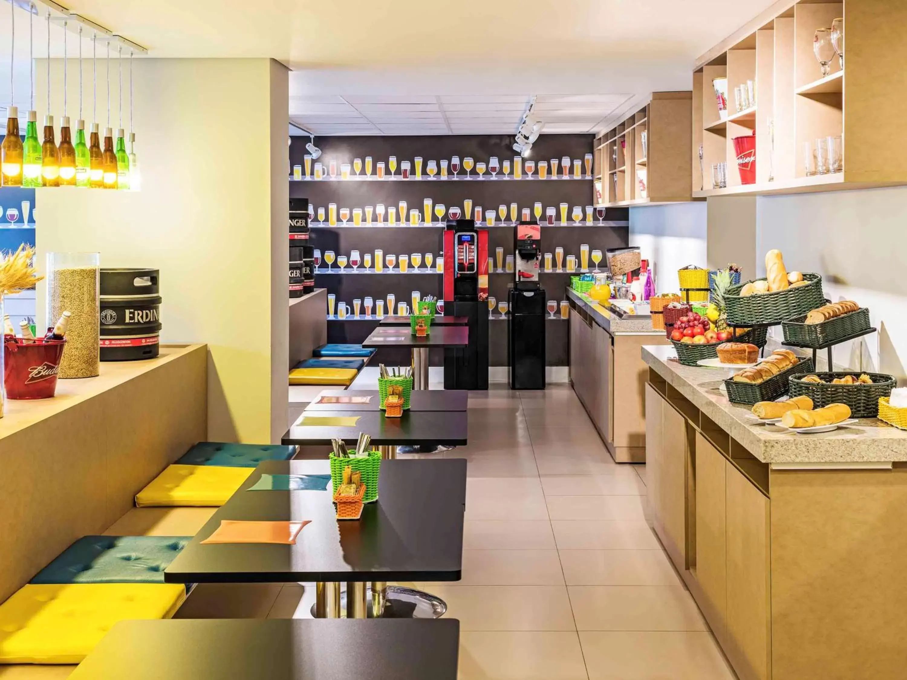 Restaurant/places to eat in ibis Styles Ribeirao Preto Jardim Botanico