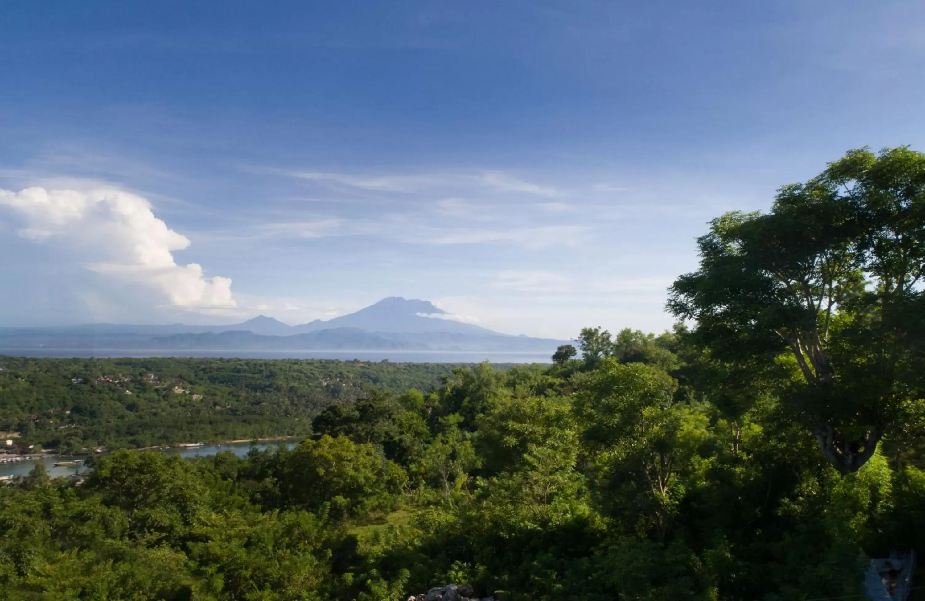 Mountain view in The Tamarind Resort - Nusa Lembongan