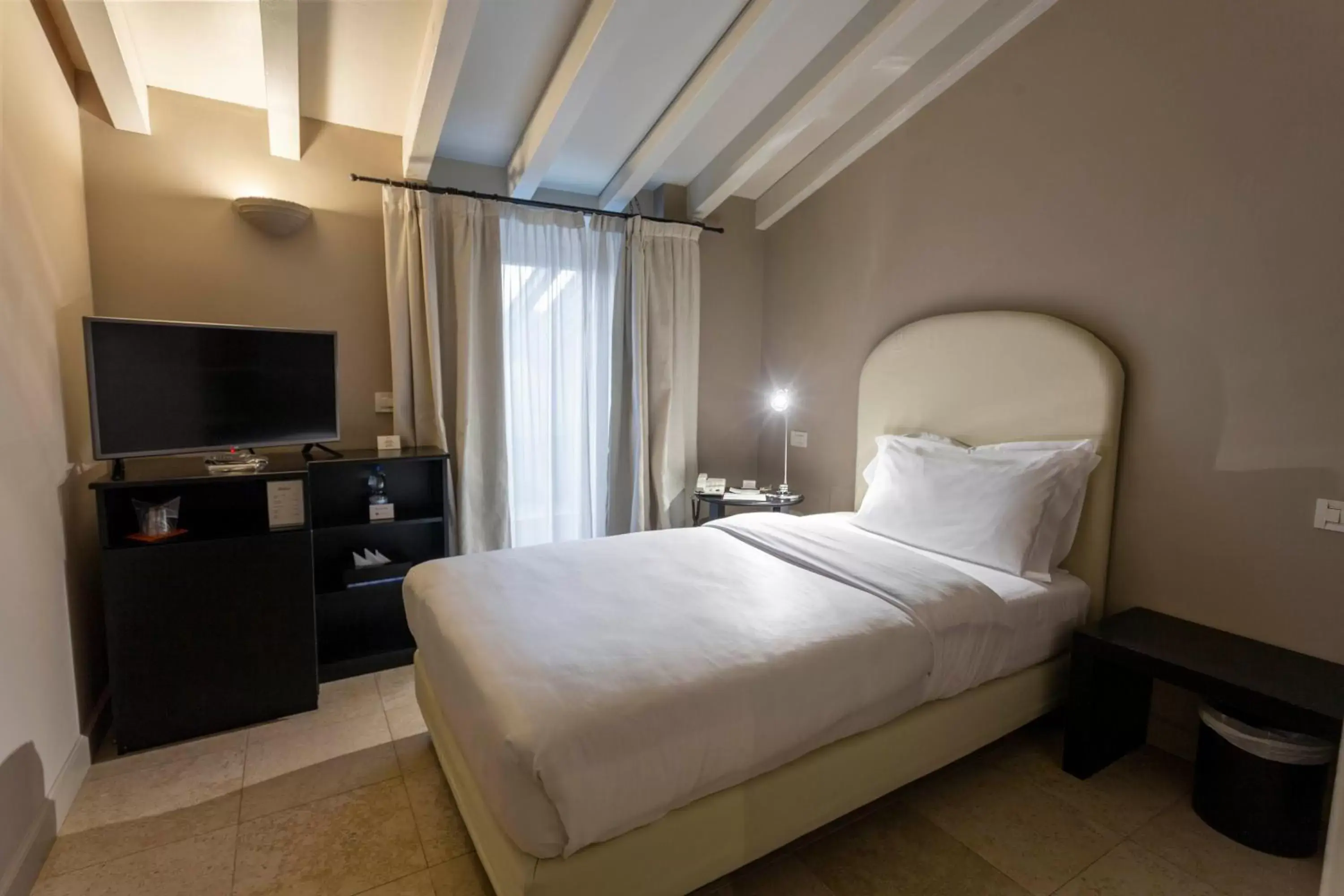 Photo of the whole room, Bed in Santellone Resort