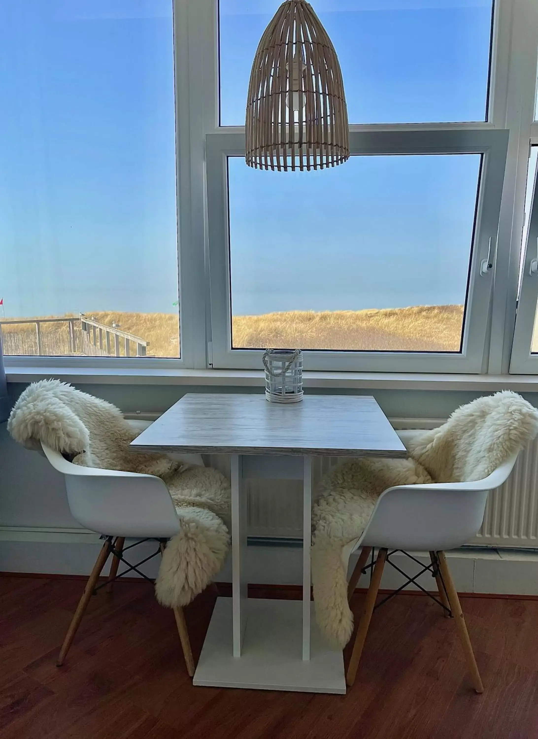 Apartment with Sea View in Neptunus Appartementen