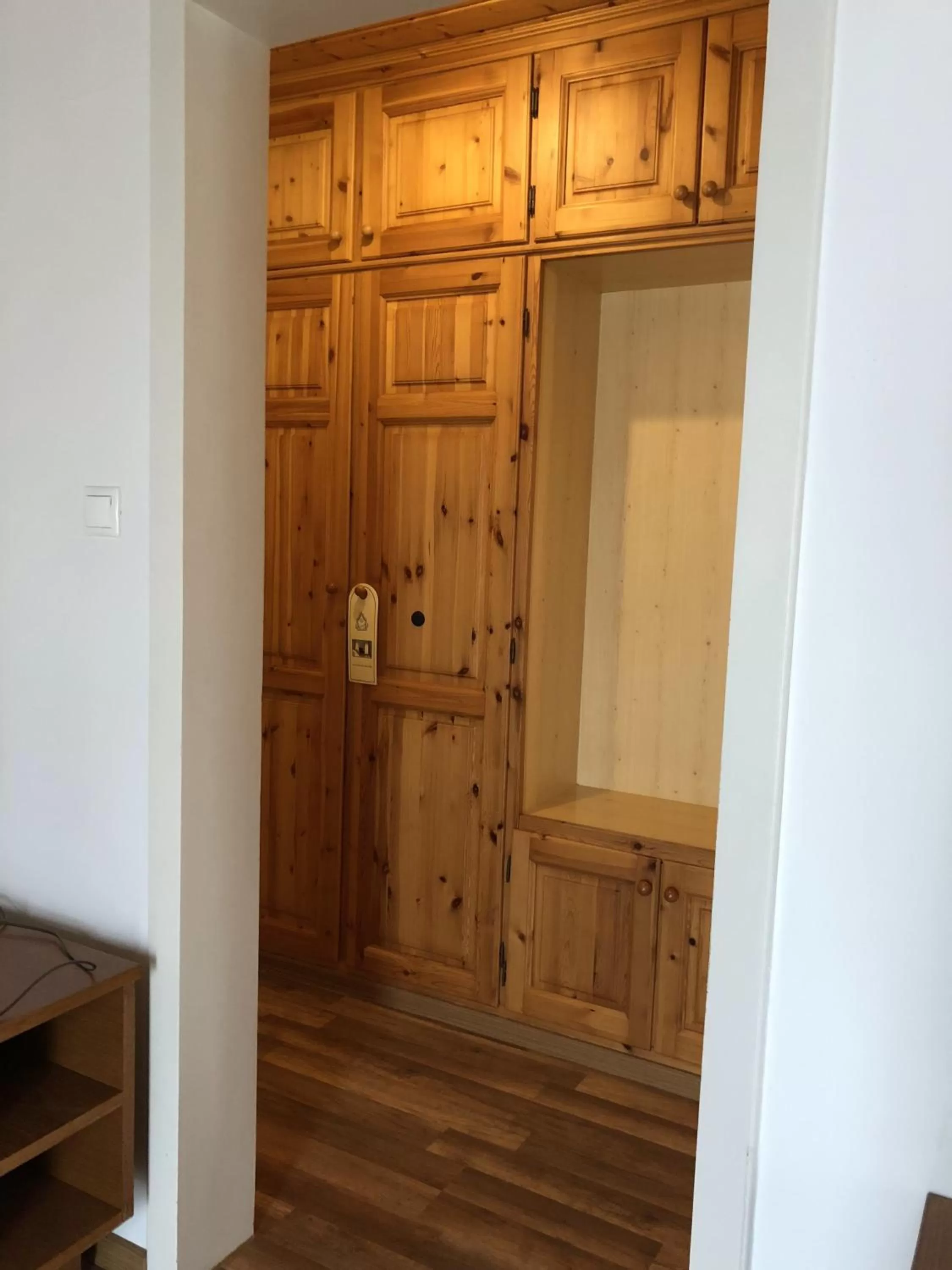 wardrobe in Zöldtető Panzió