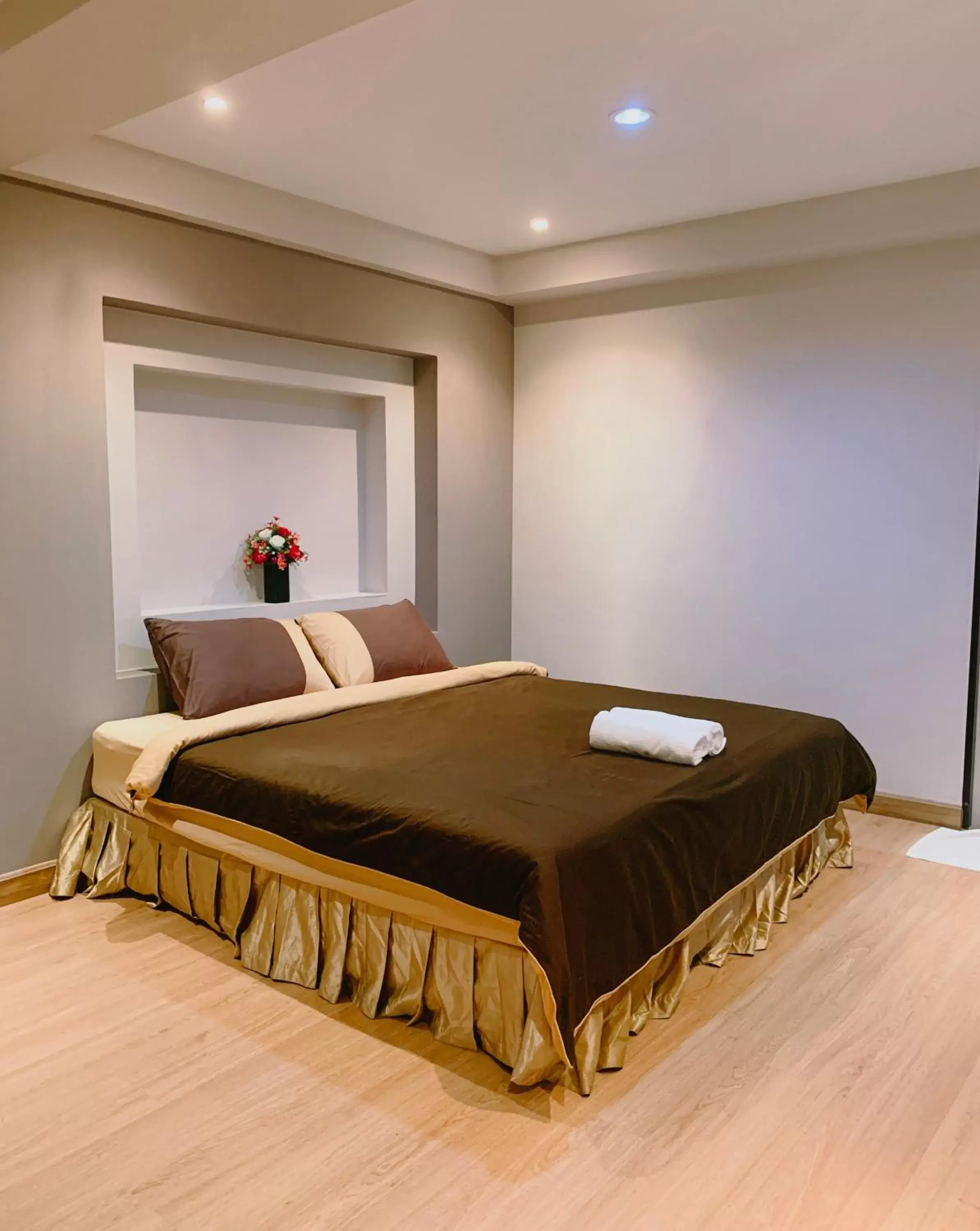 Bed in Inspire House Hotel