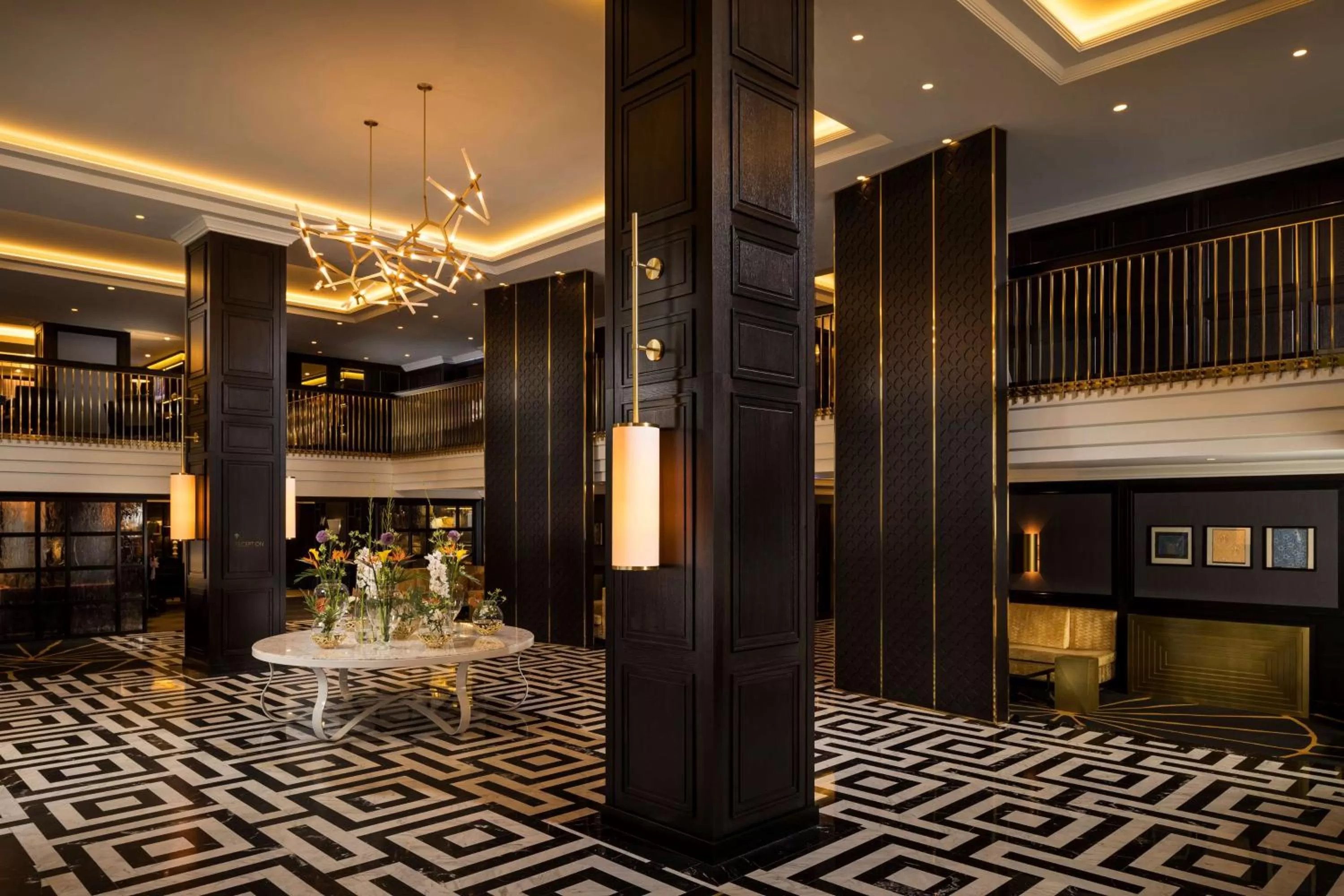 Lobby or reception in Hilton Vienna Plaza