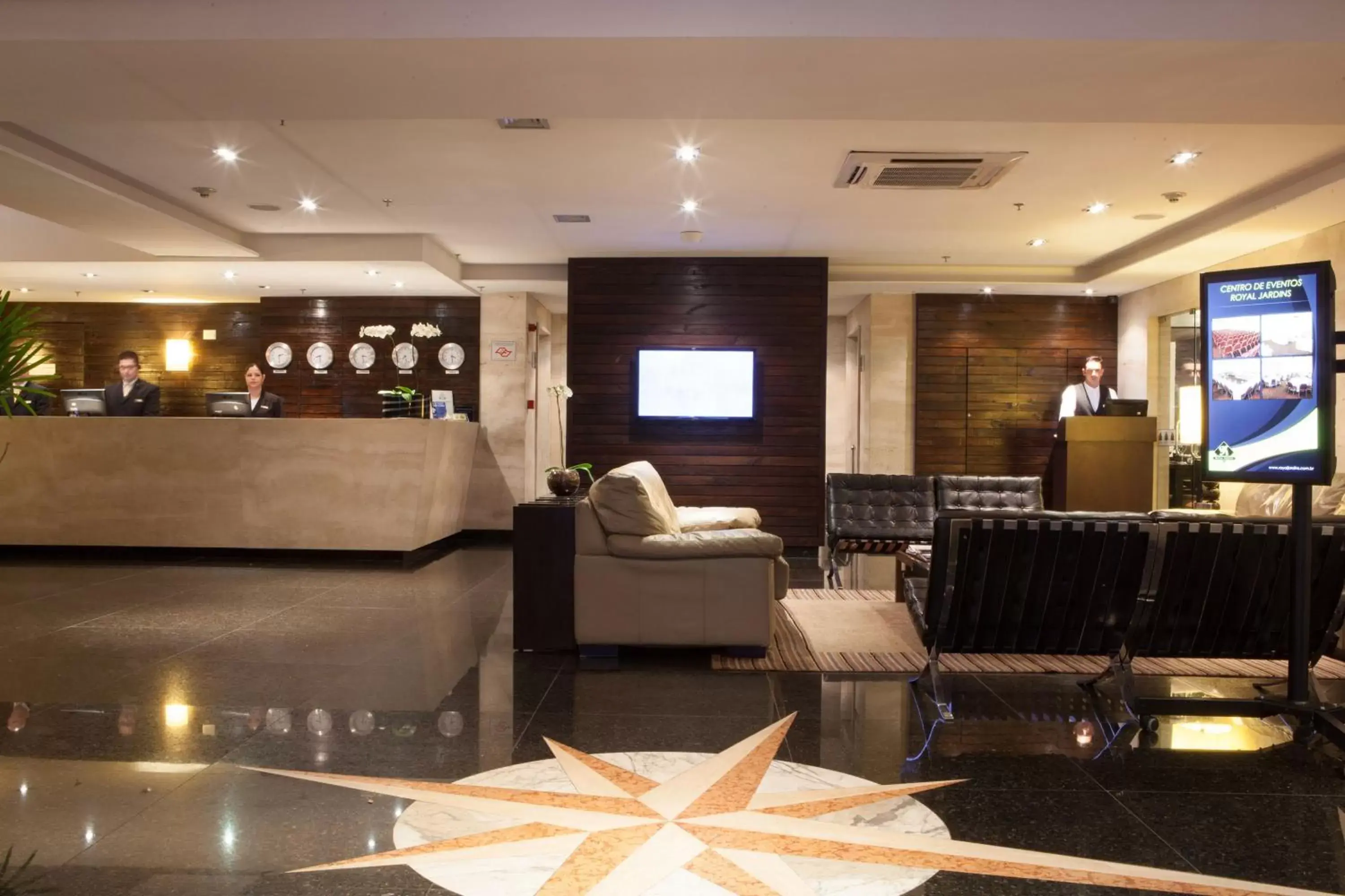 Communal lounge/ TV room, Lobby/Reception in Royal Jardins Boutique Hotel