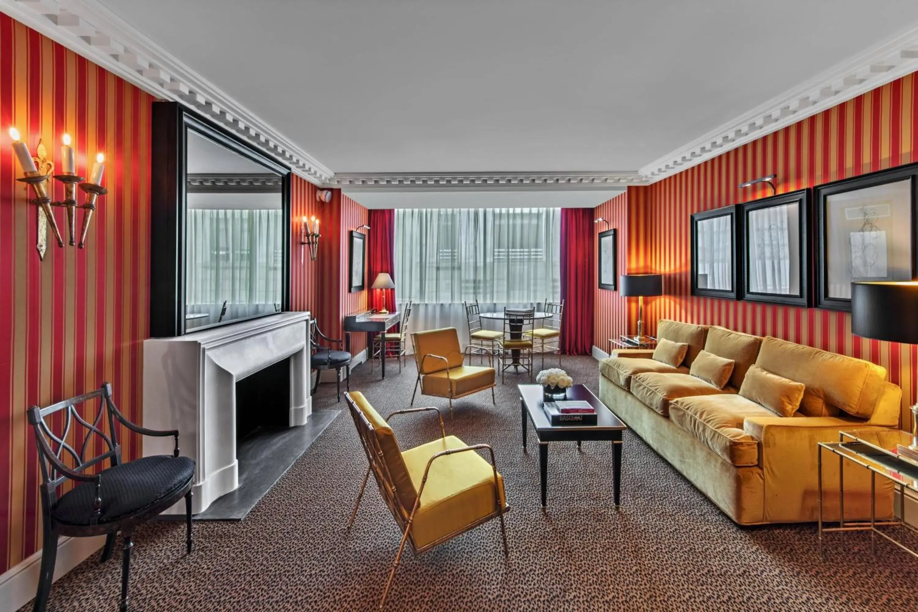 Photo of the whole room, Seating Area in Hotel de Berri, a Luxury Collection Hotel, Paris