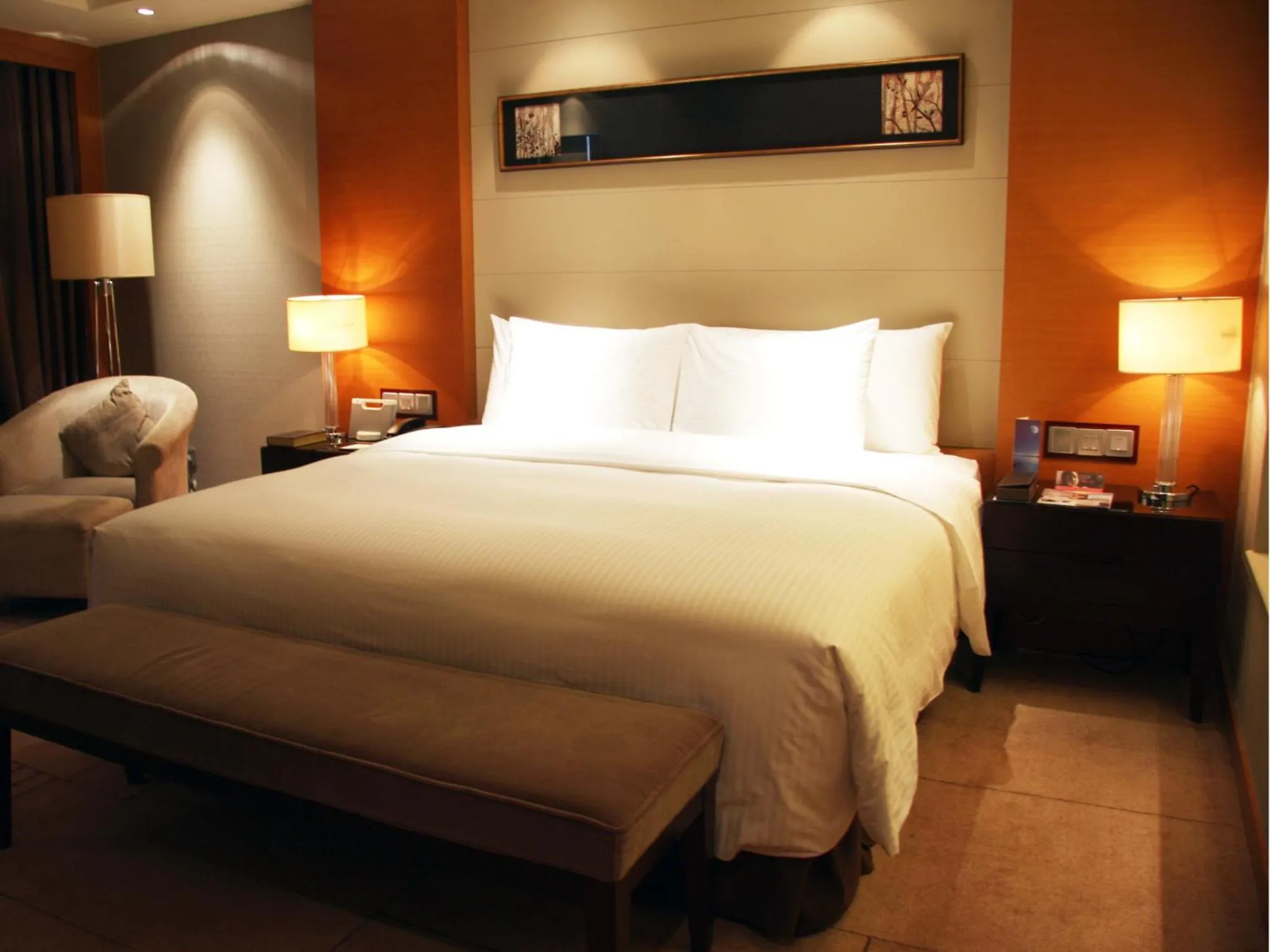 Bedroom, Bed in Wanda Realm Beijing