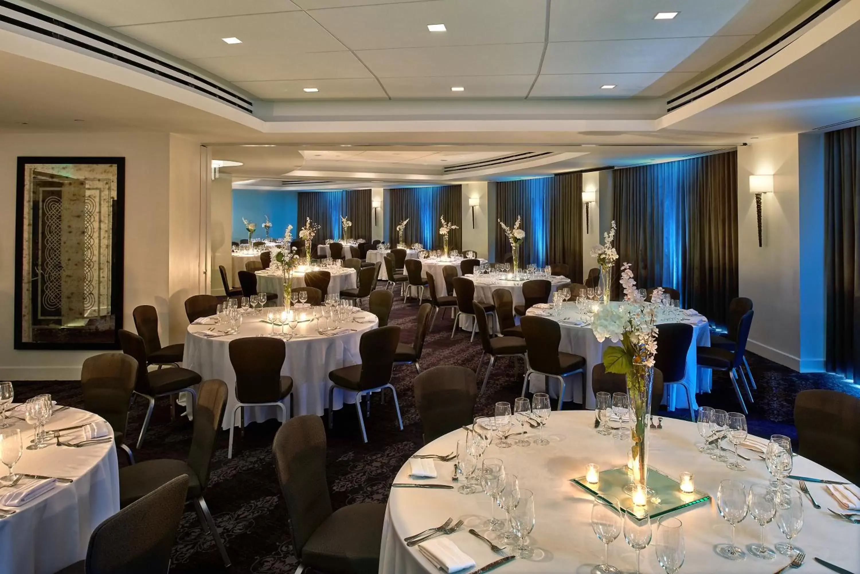 Banquet/Function facilities, Restaurant/Places to Eat in The Fontaine