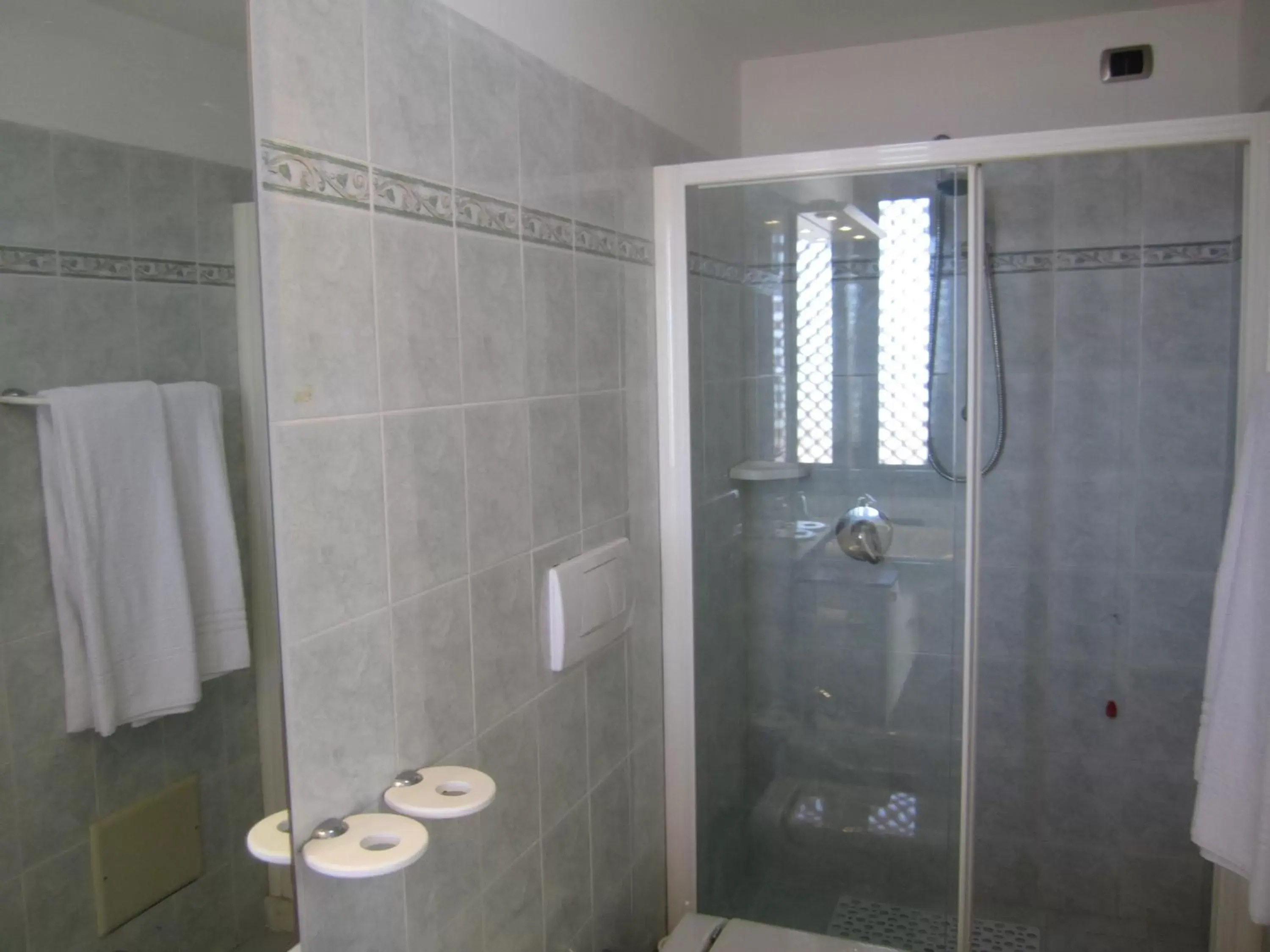 Bathroom in Hotel Tirreno Formia