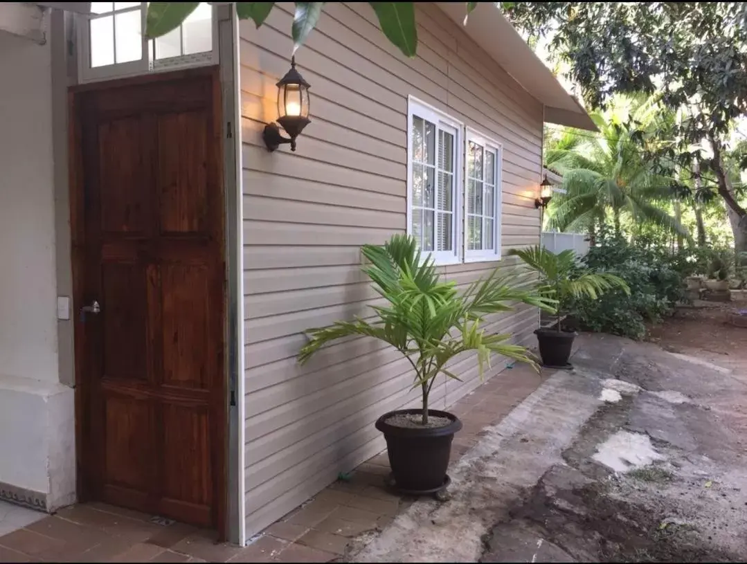 Queen Room with Two Queen Beds in Coral House San Andres Queen Room with Two Queen Beds in Coral House San Andres