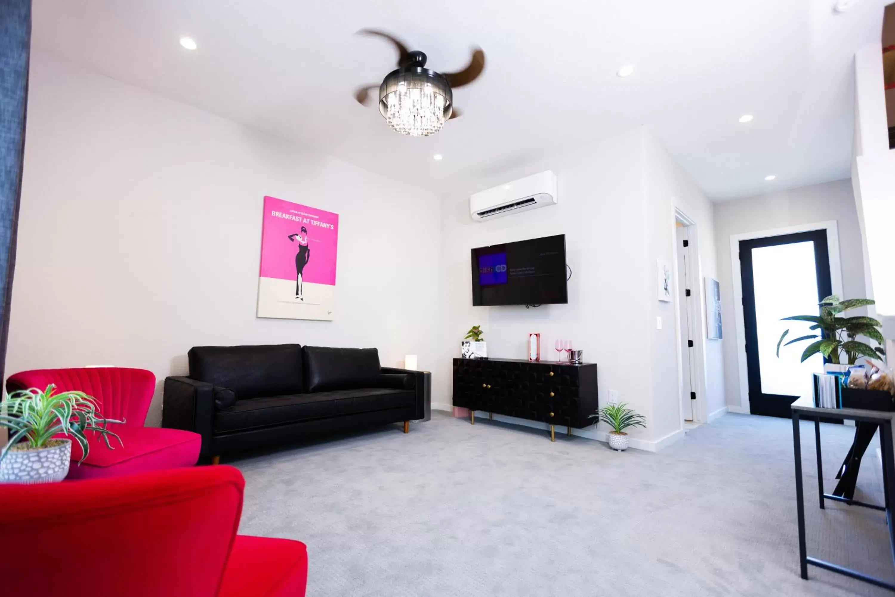 Living room, Seating Area in The Bentley Hotel on 290