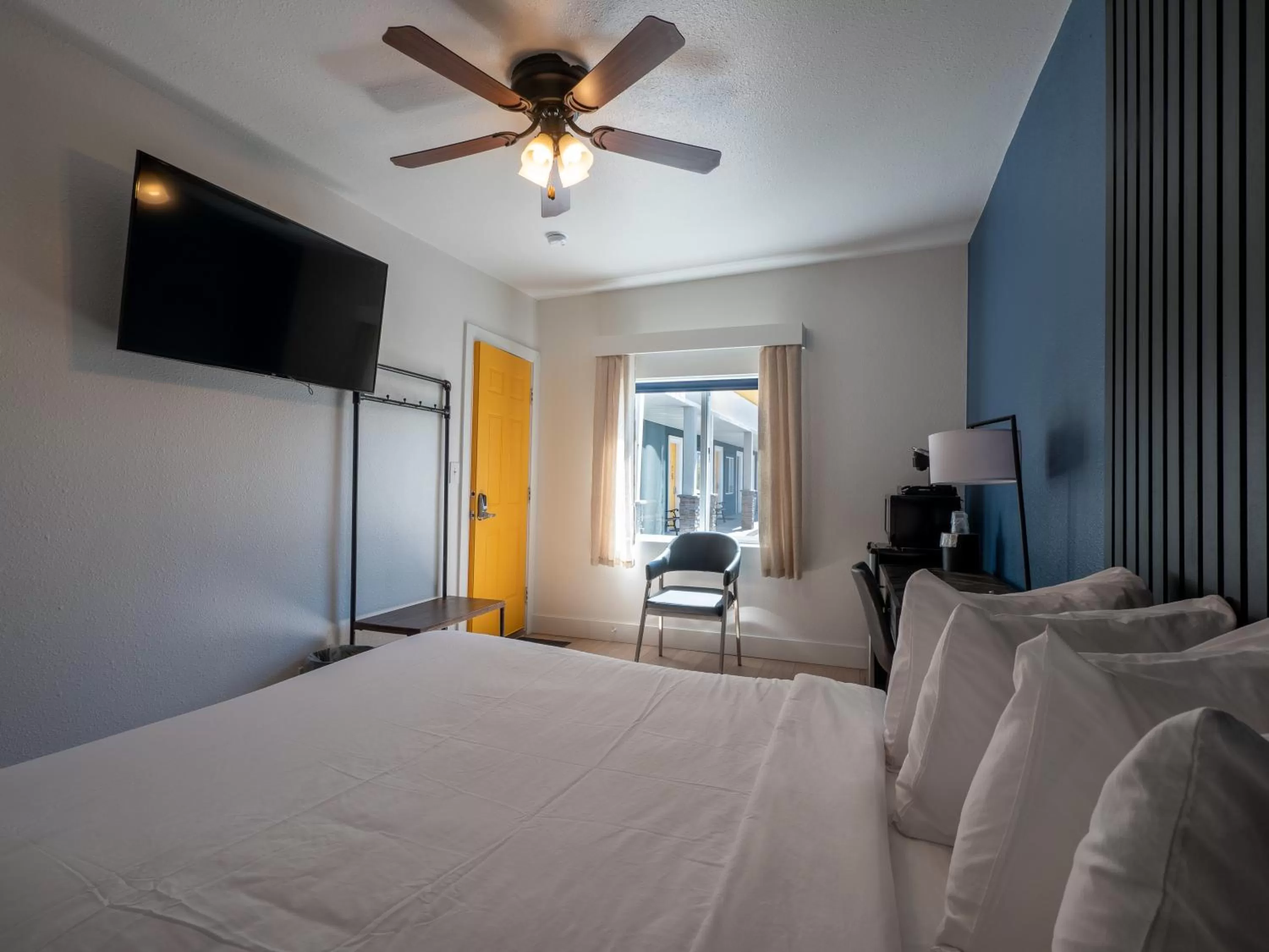 Bed in Balanced Rock Inn