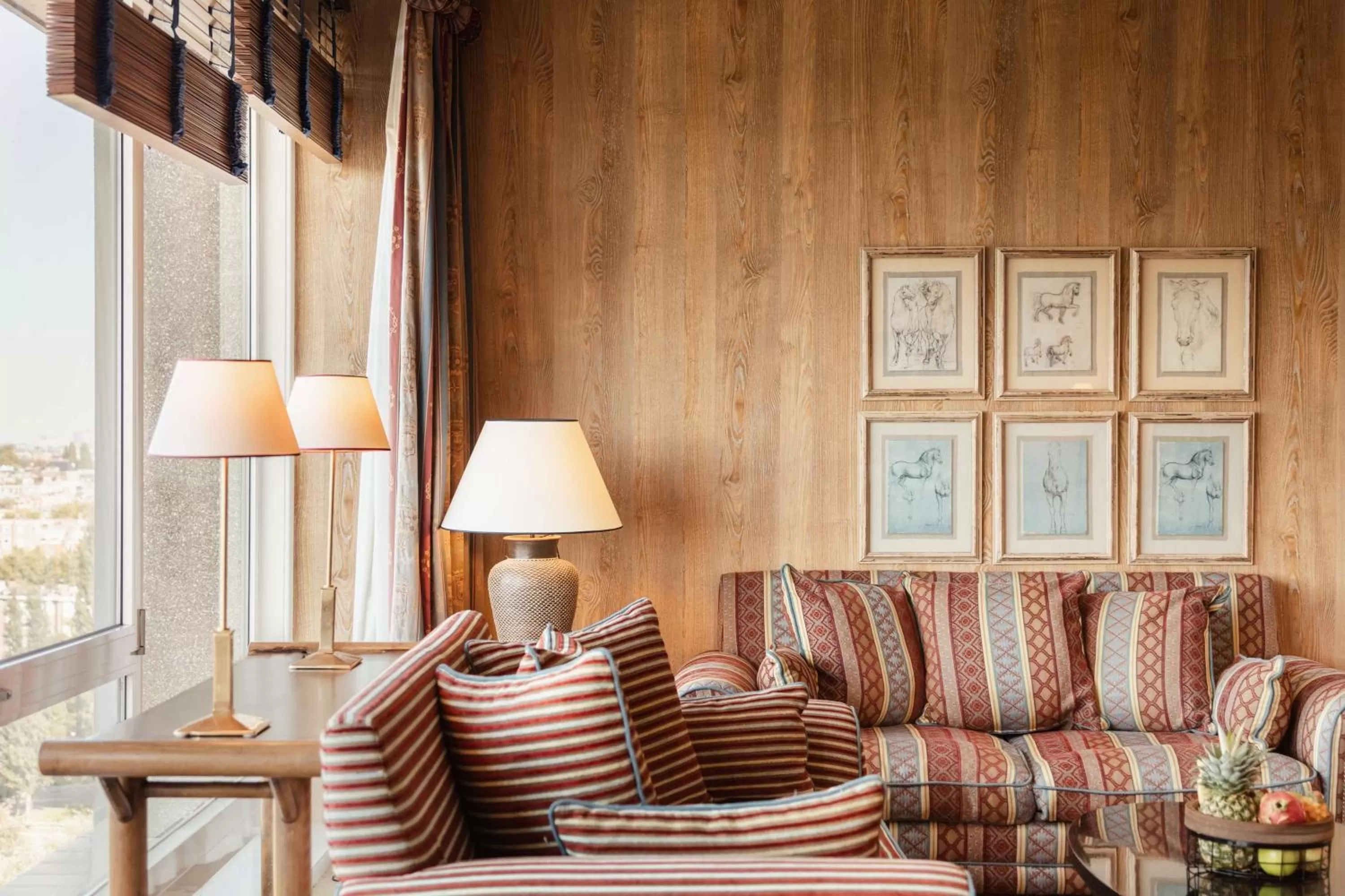 Living room in Hilton Amsterdam