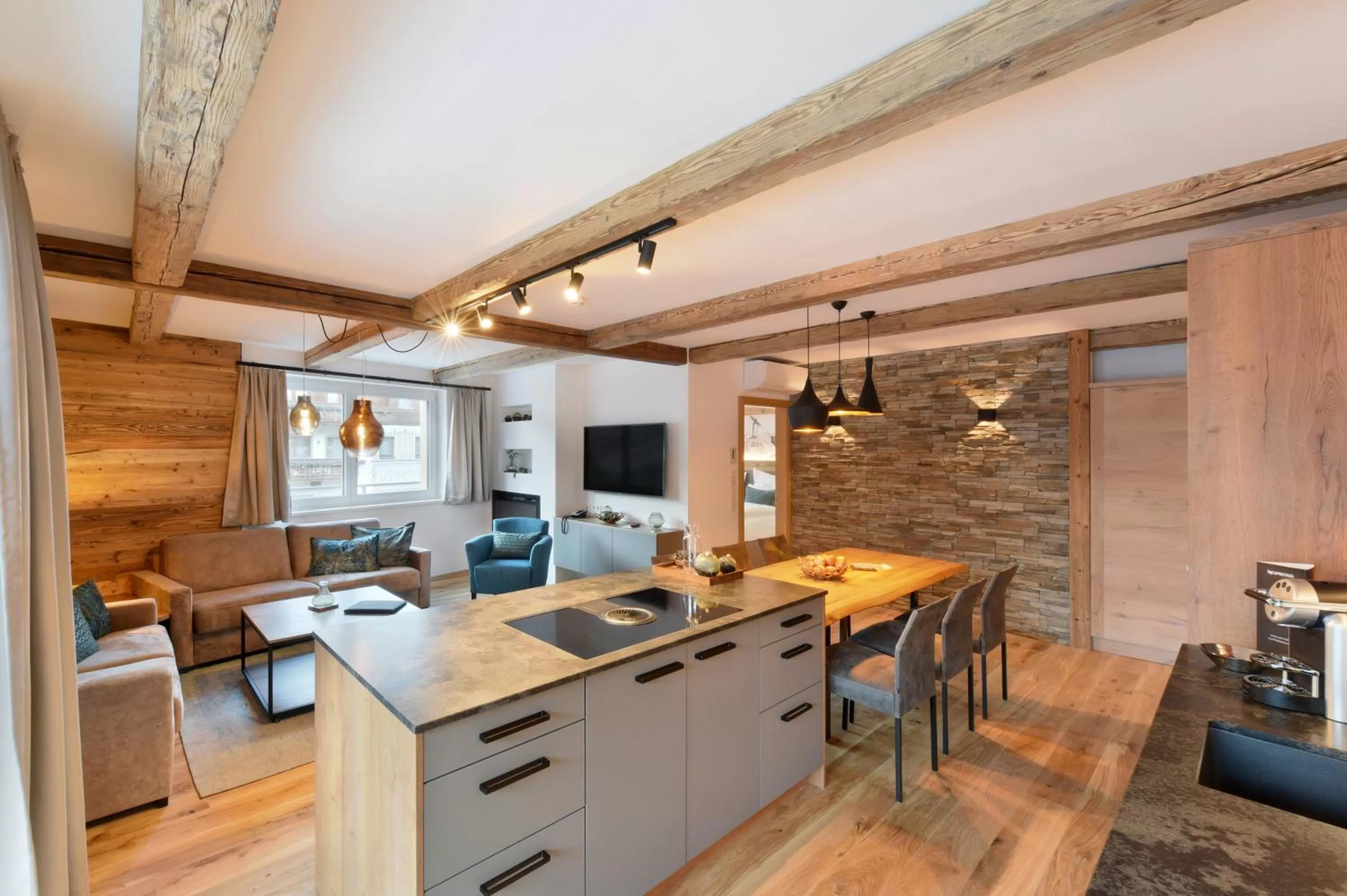 Kitchen or kitchenette in Mountain Hotel Luis