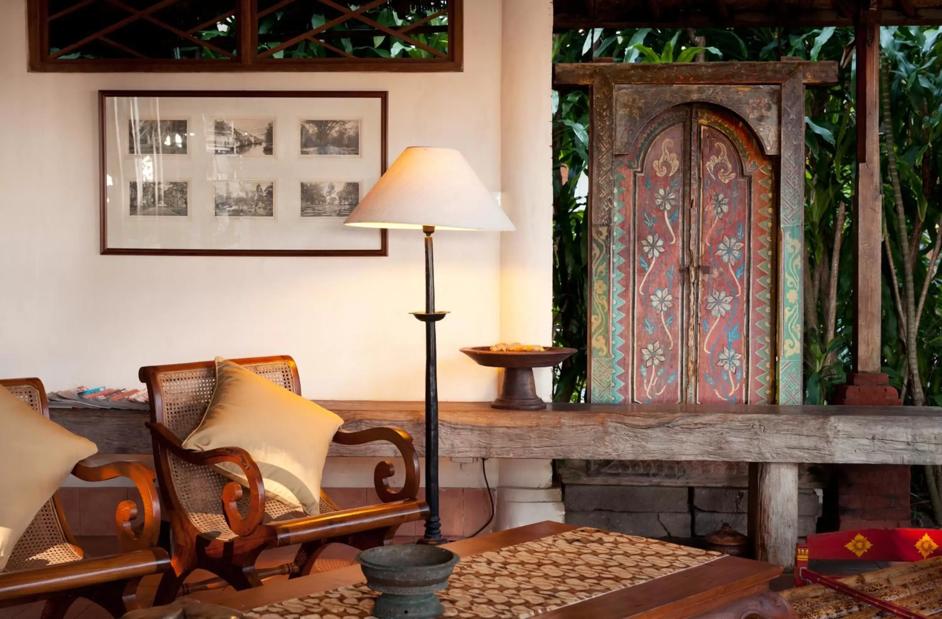 Library, Seating Area in Tandjung Sari Hotel