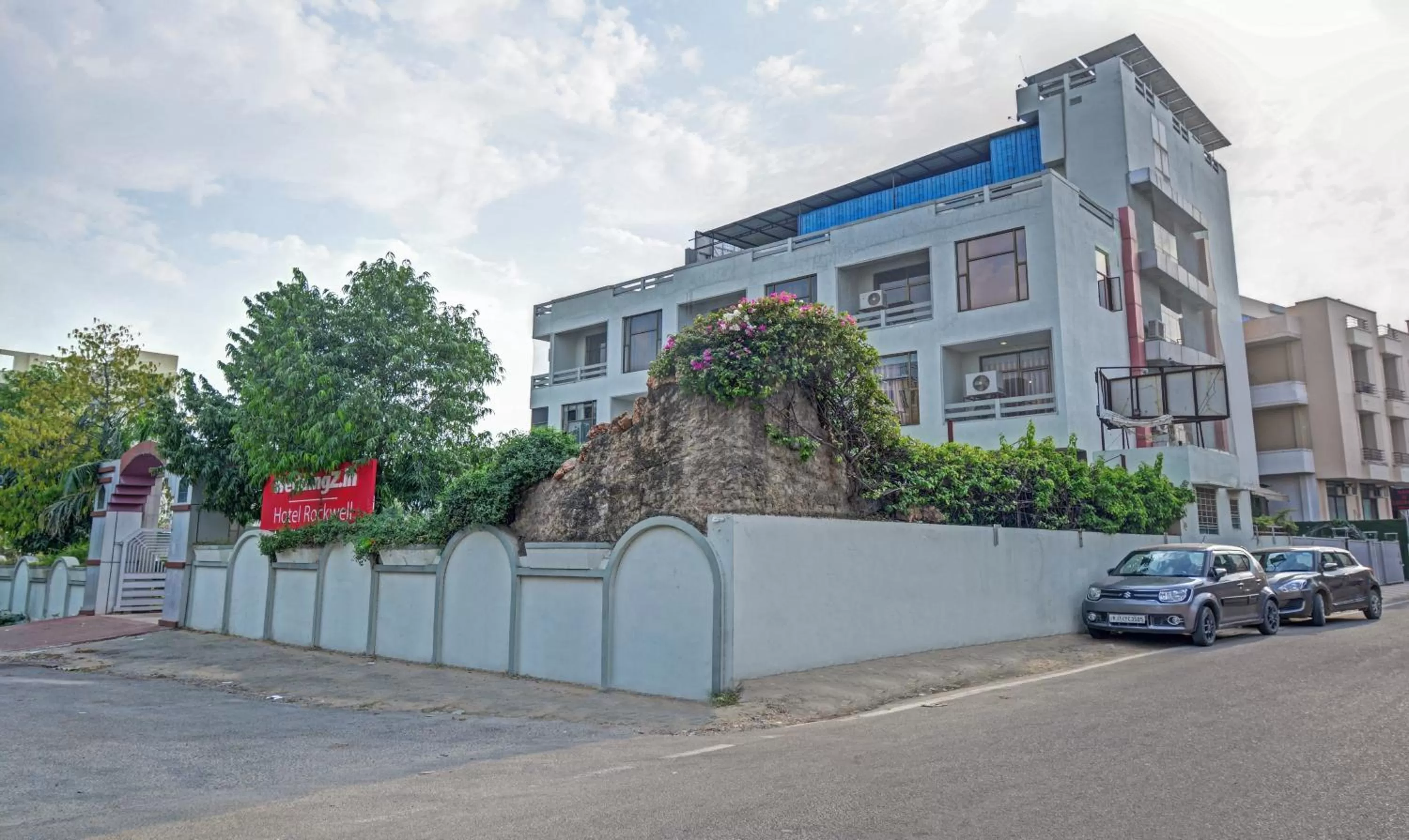 Property building in Treebo New Rockwell Vivek Vihar