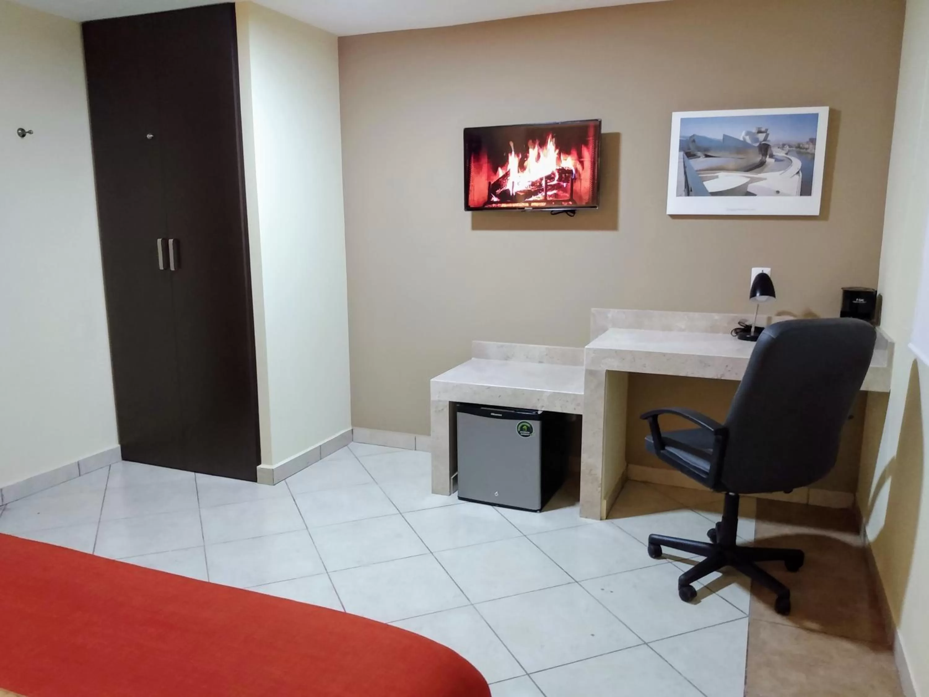 TV and multimedia in EXECUTIROOMS VERACRUZ