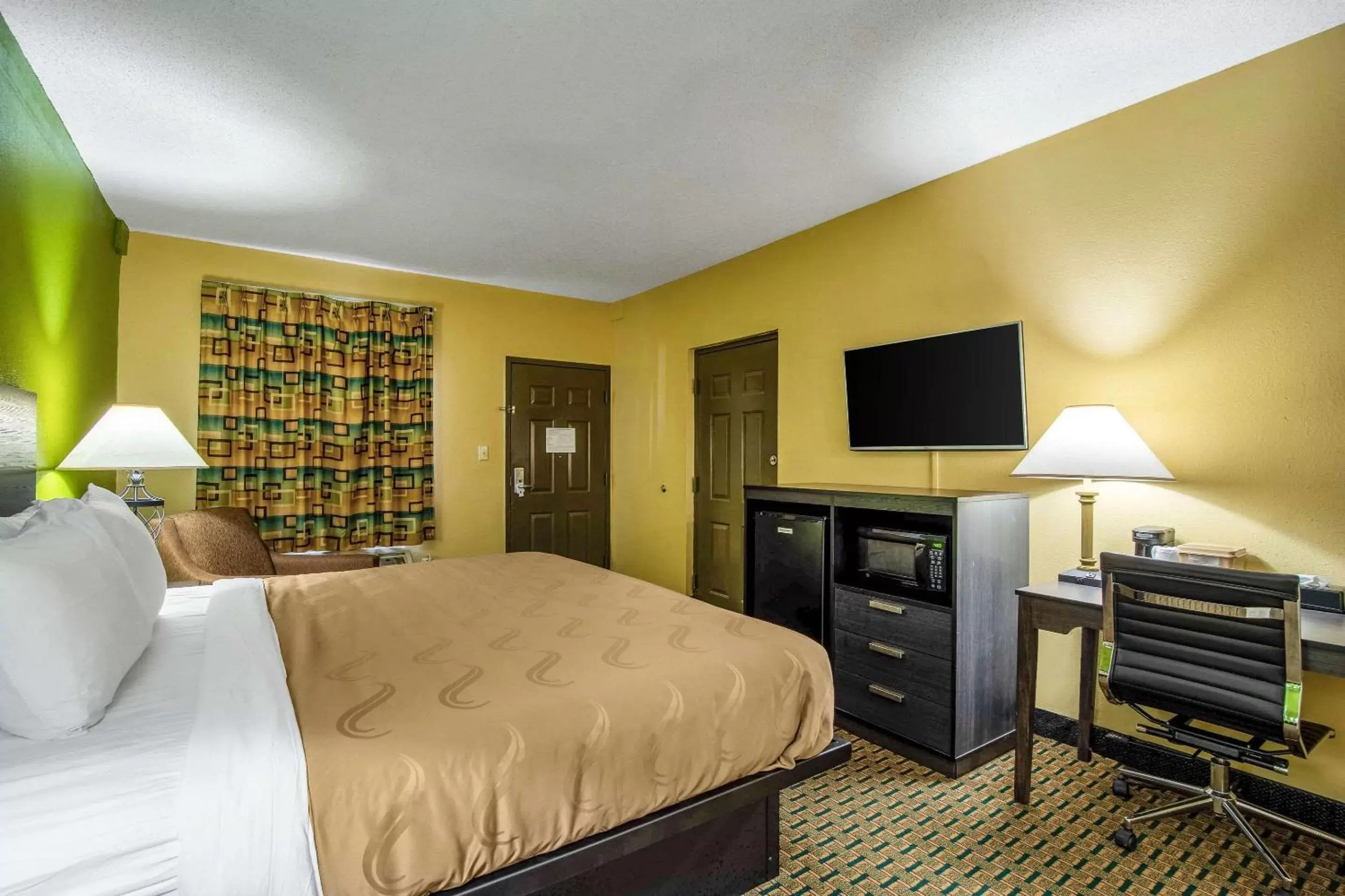 Photo of the whole room in Quality Inn West Columbia - Cayce