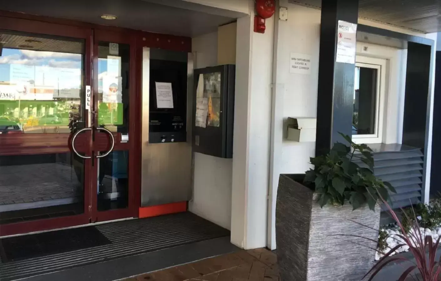 Facade/entrance in ibis Budget - Campbelltown