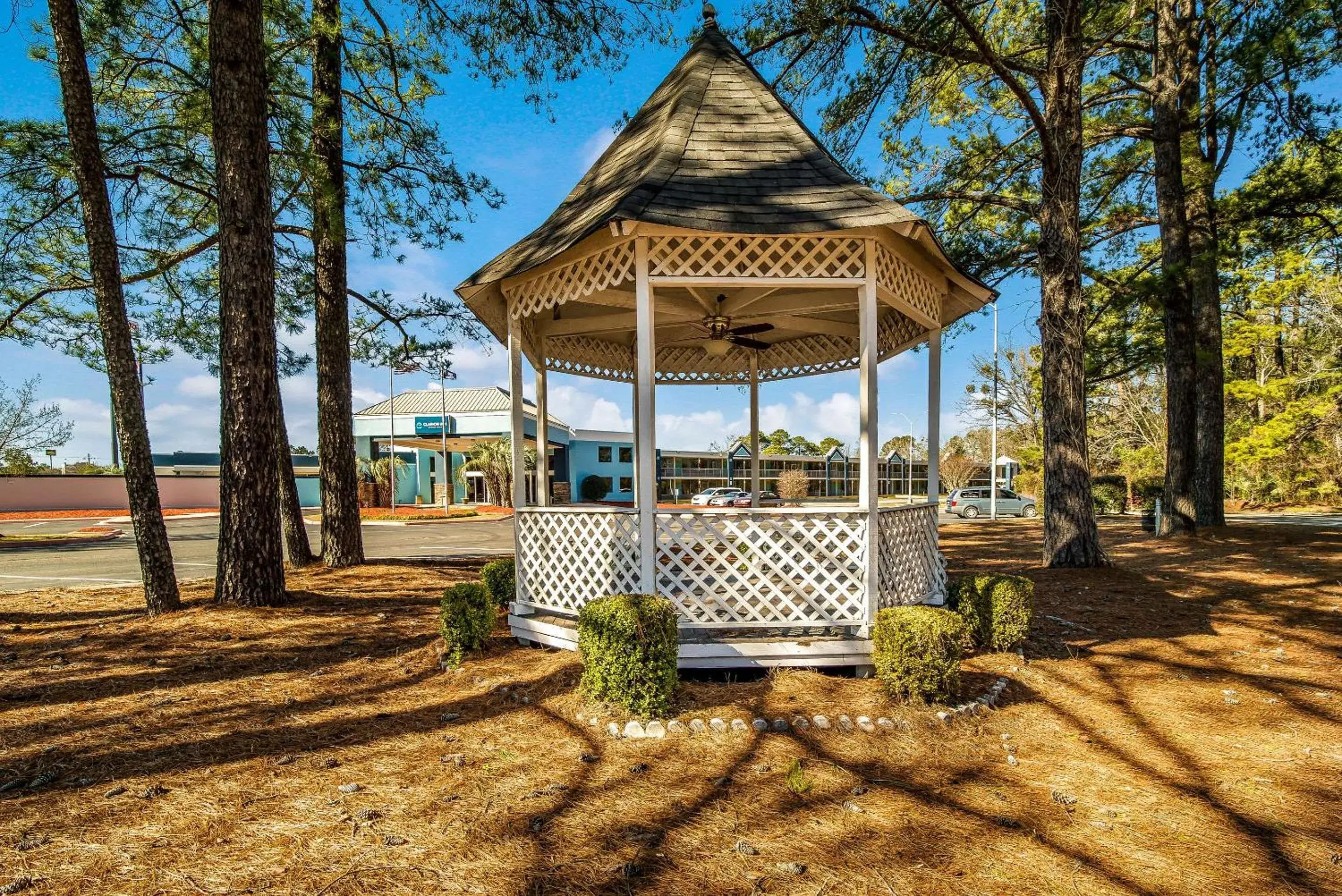 Property building in MainStay Suites Florence - Darlington Property building in MainStay Suites Florence - Darlington