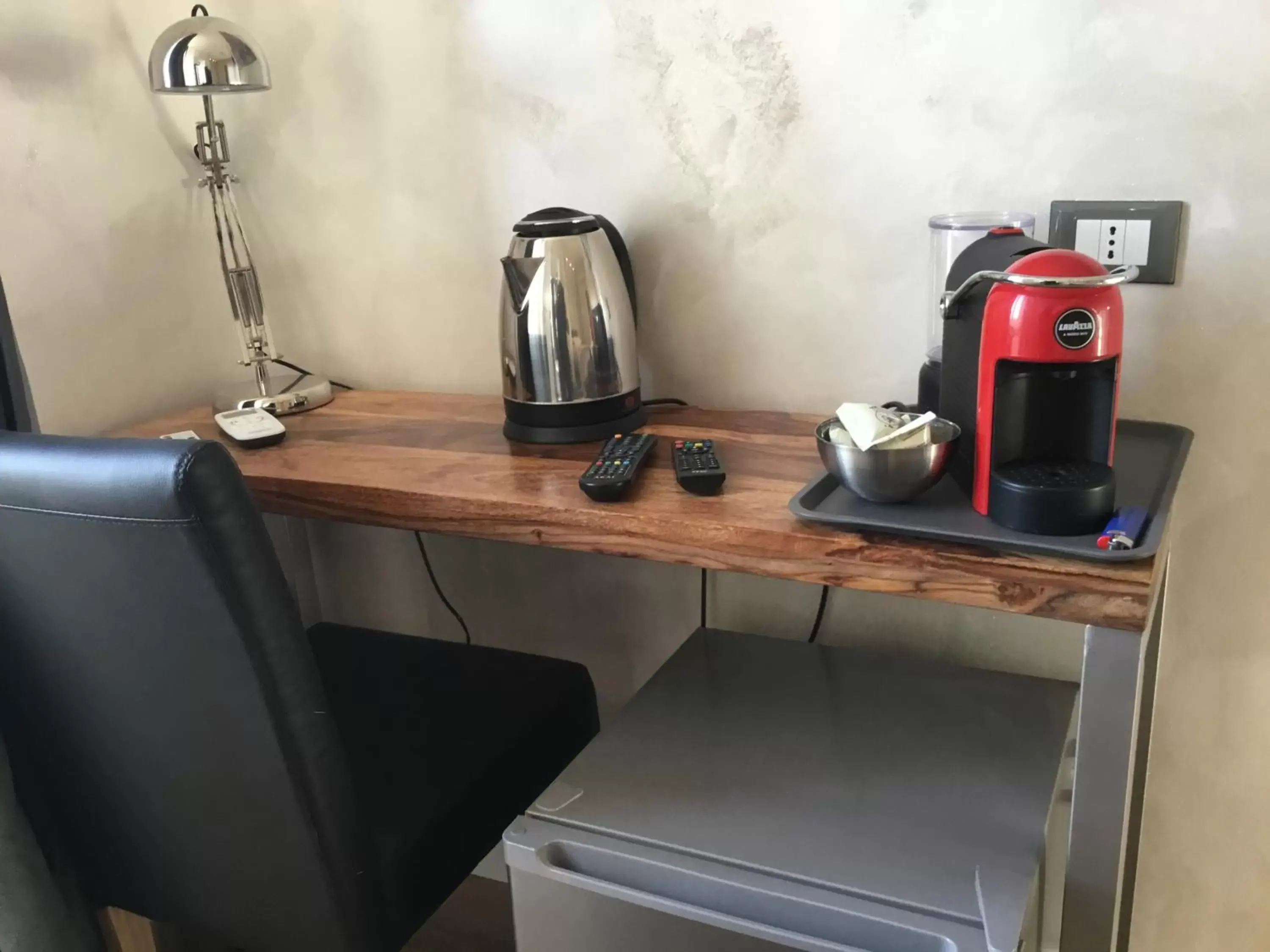 Coffee/Tea Facilities in A 2 PASSI da