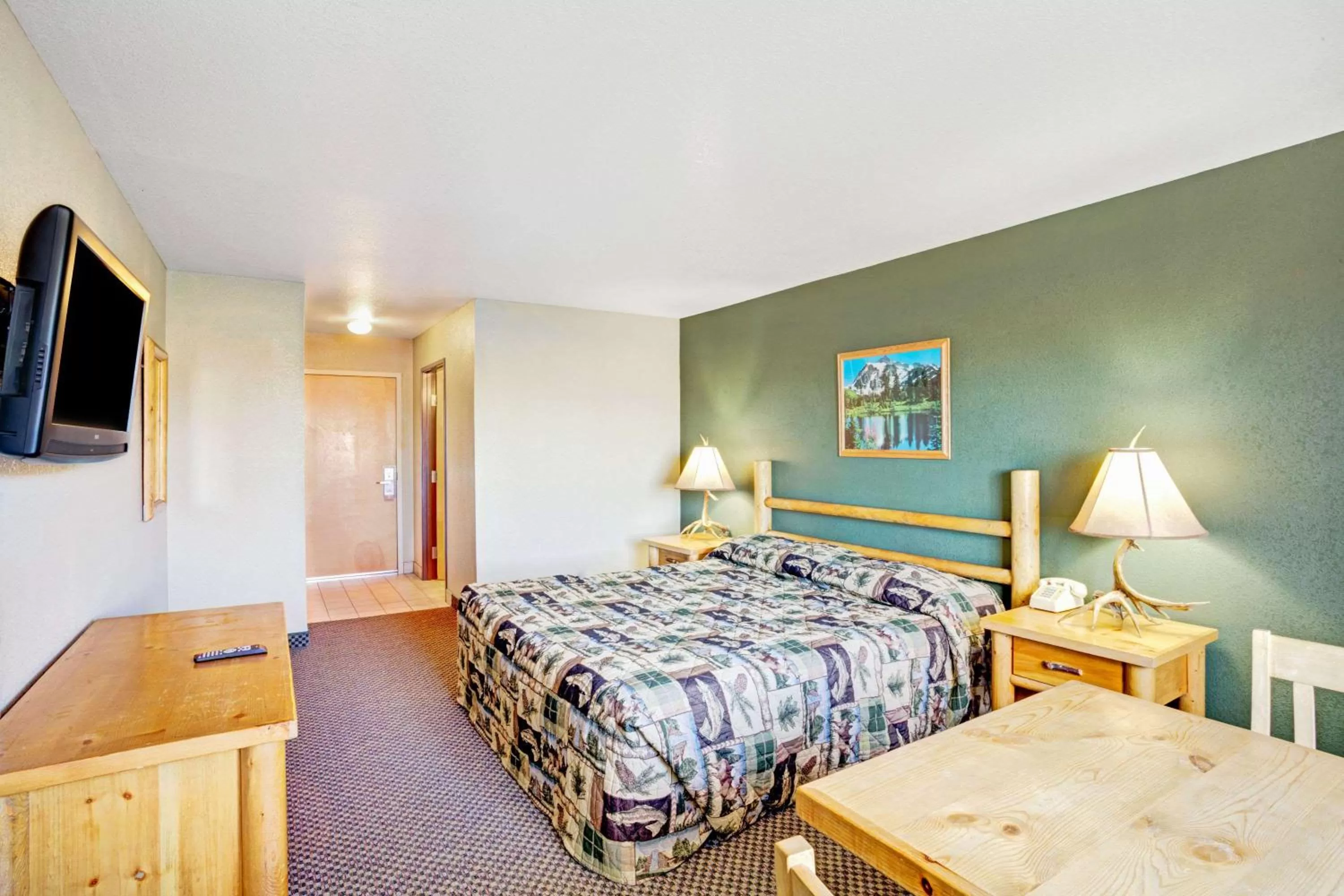 On site, Bed in Topaz Lodge