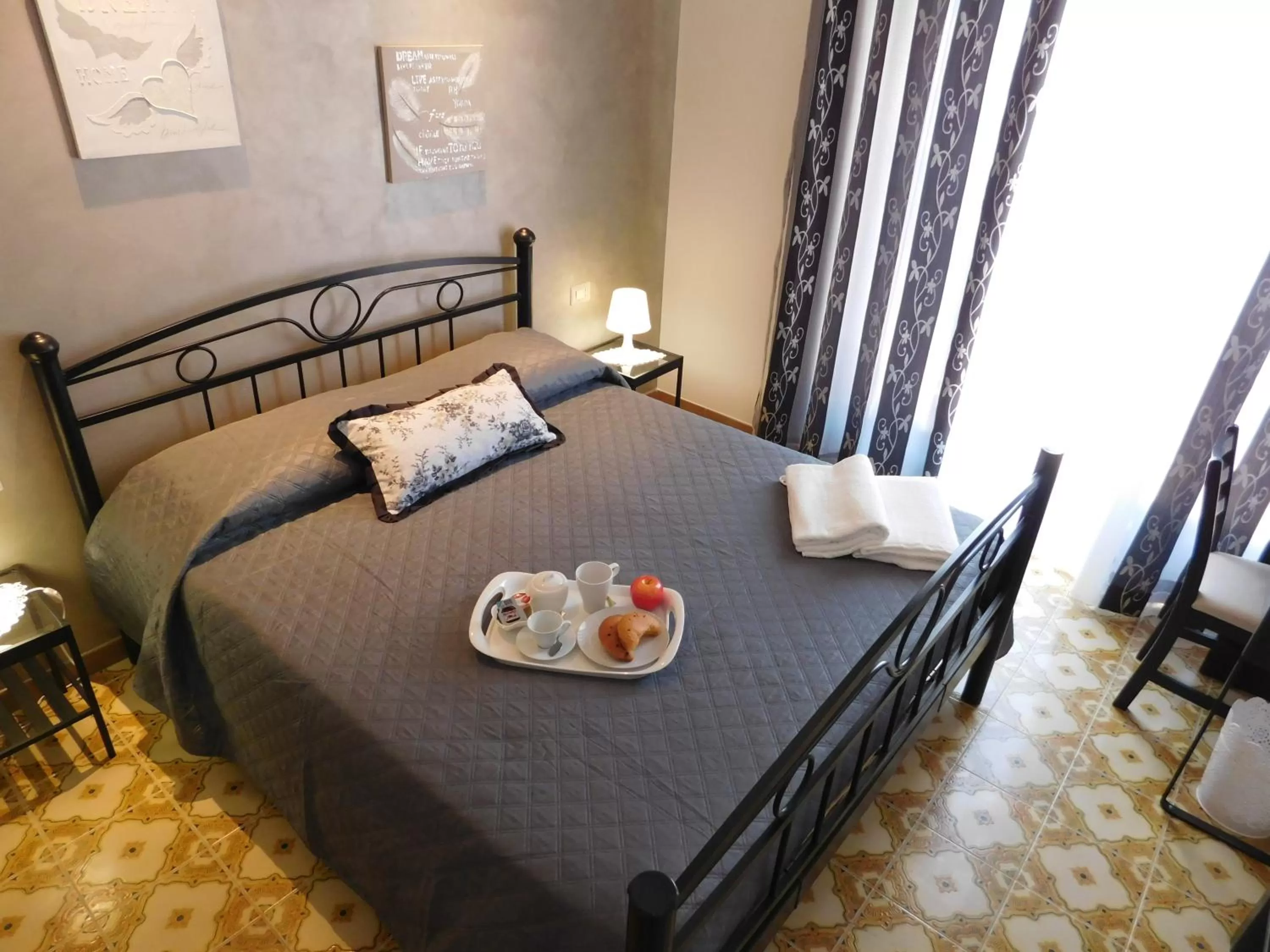 Bed in Affittacamere La Dolce Mela