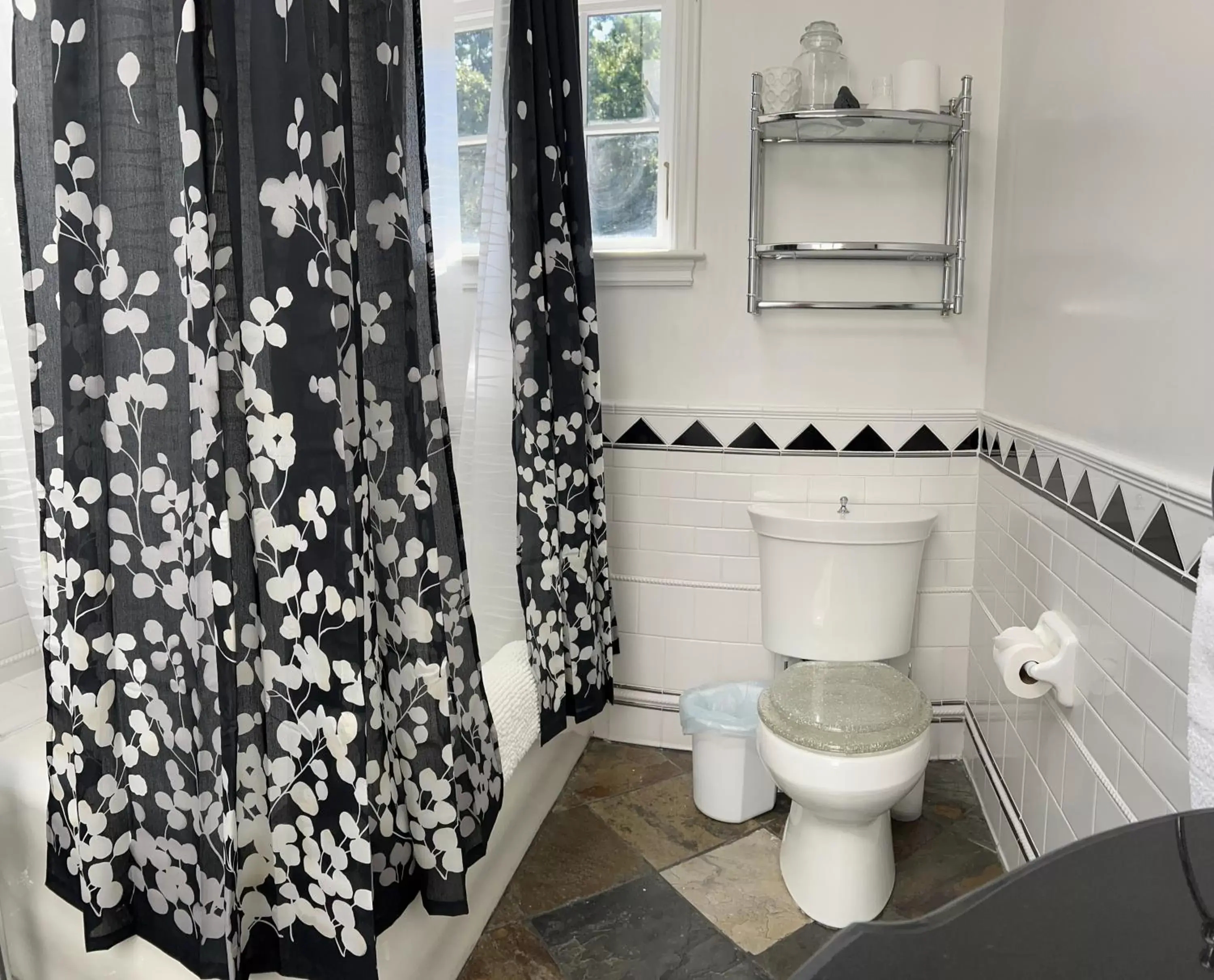 Shower, Bathroom in Frederick William House